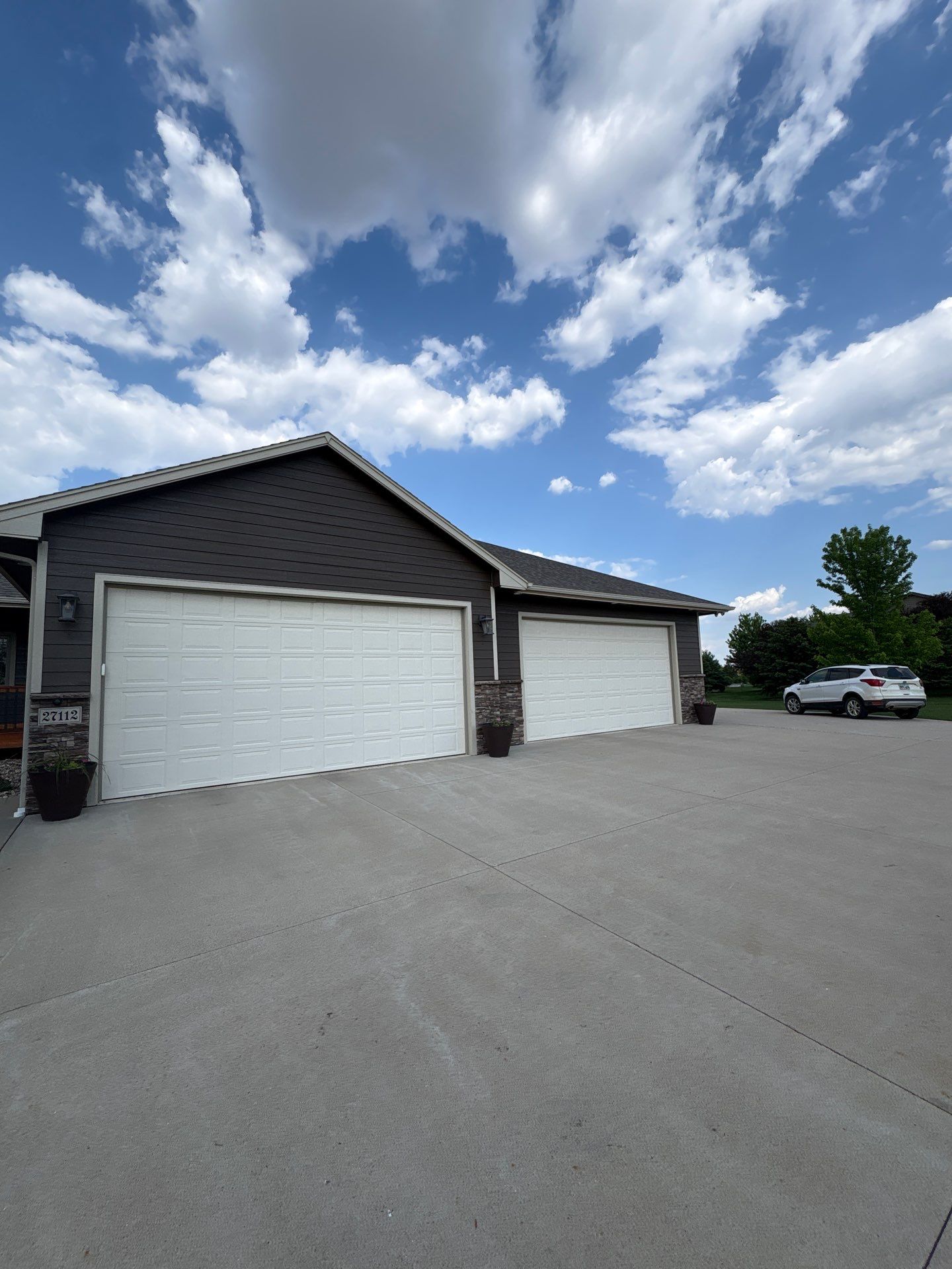 Residential Exterior Siding and Fascia Painting in Harrisburg by Select Painting, Coatings & Garage Cabinets