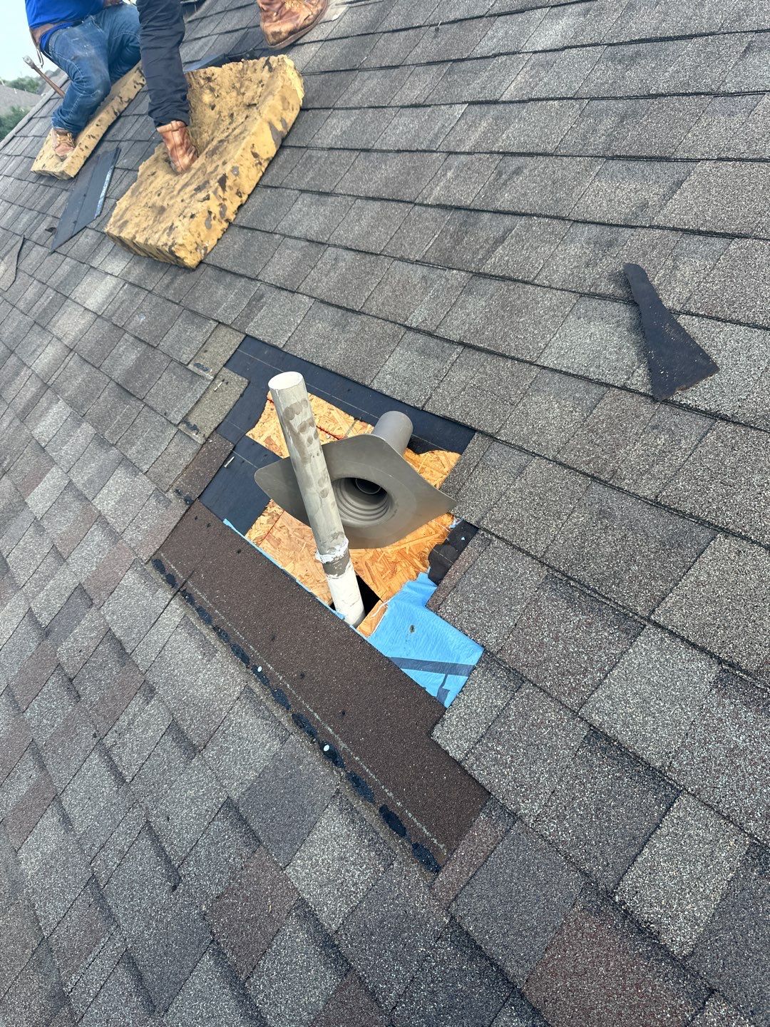Residential Roofing Installation using Owen's Corning Duration (Lifetime) Shingles by Roof Repair Company
