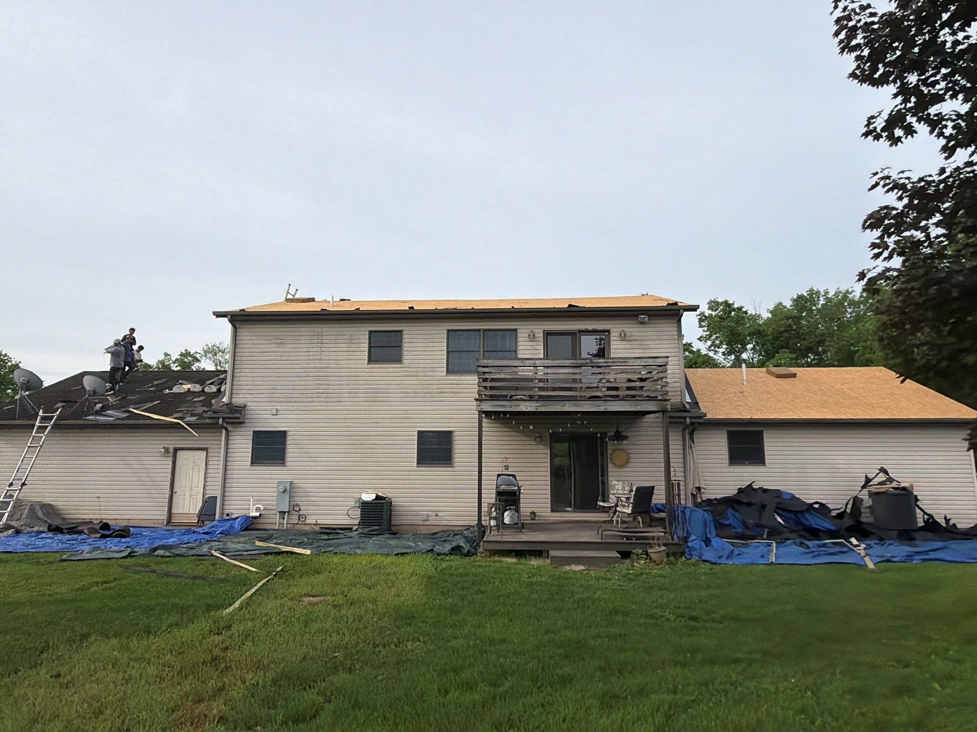 Residential Roof Replacement and Siding Installation in Franklin, OH by XPRO ELITE LLC