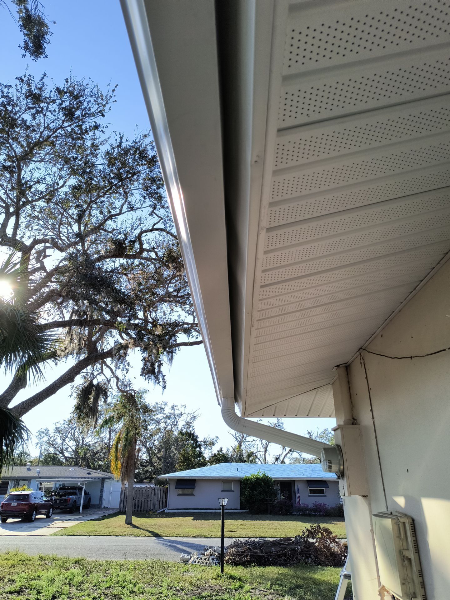 White Soffit and Fascia Upgrade in Sarasota FL by Gutter Professors