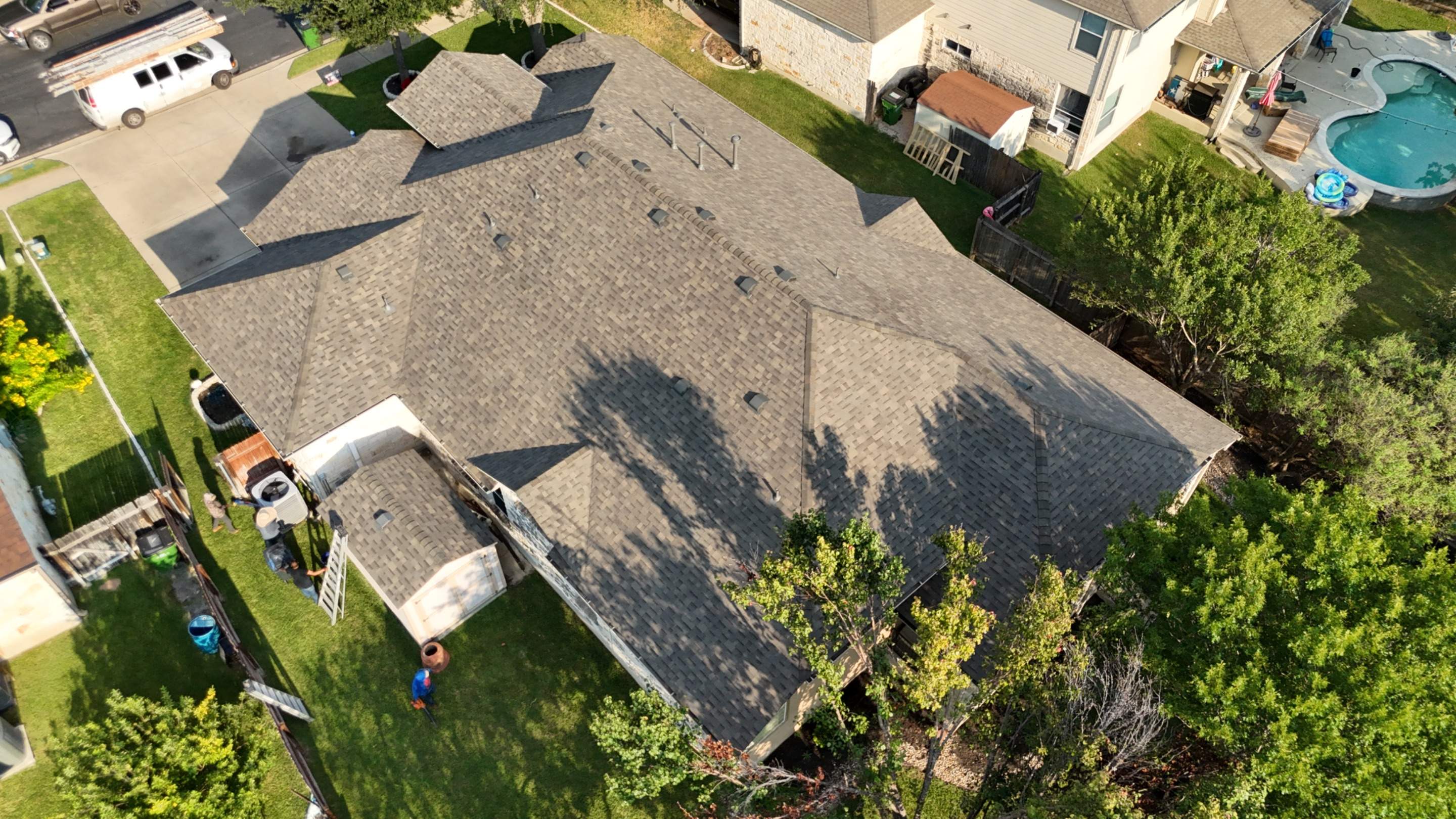 Weathered Wood - Malarkey Vista by RoofsOnly.com