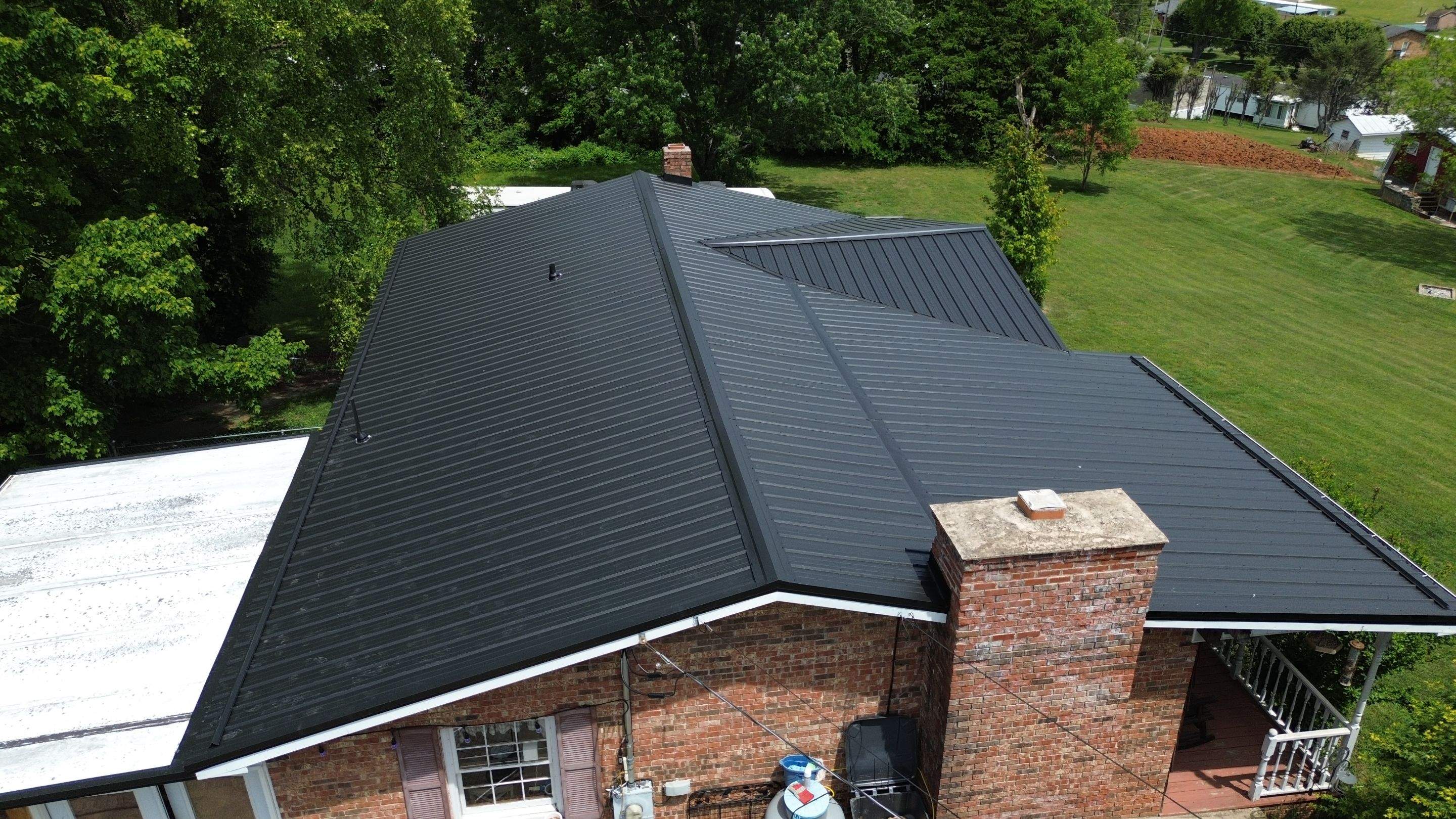 Walden Residence by Omnia Roofing
