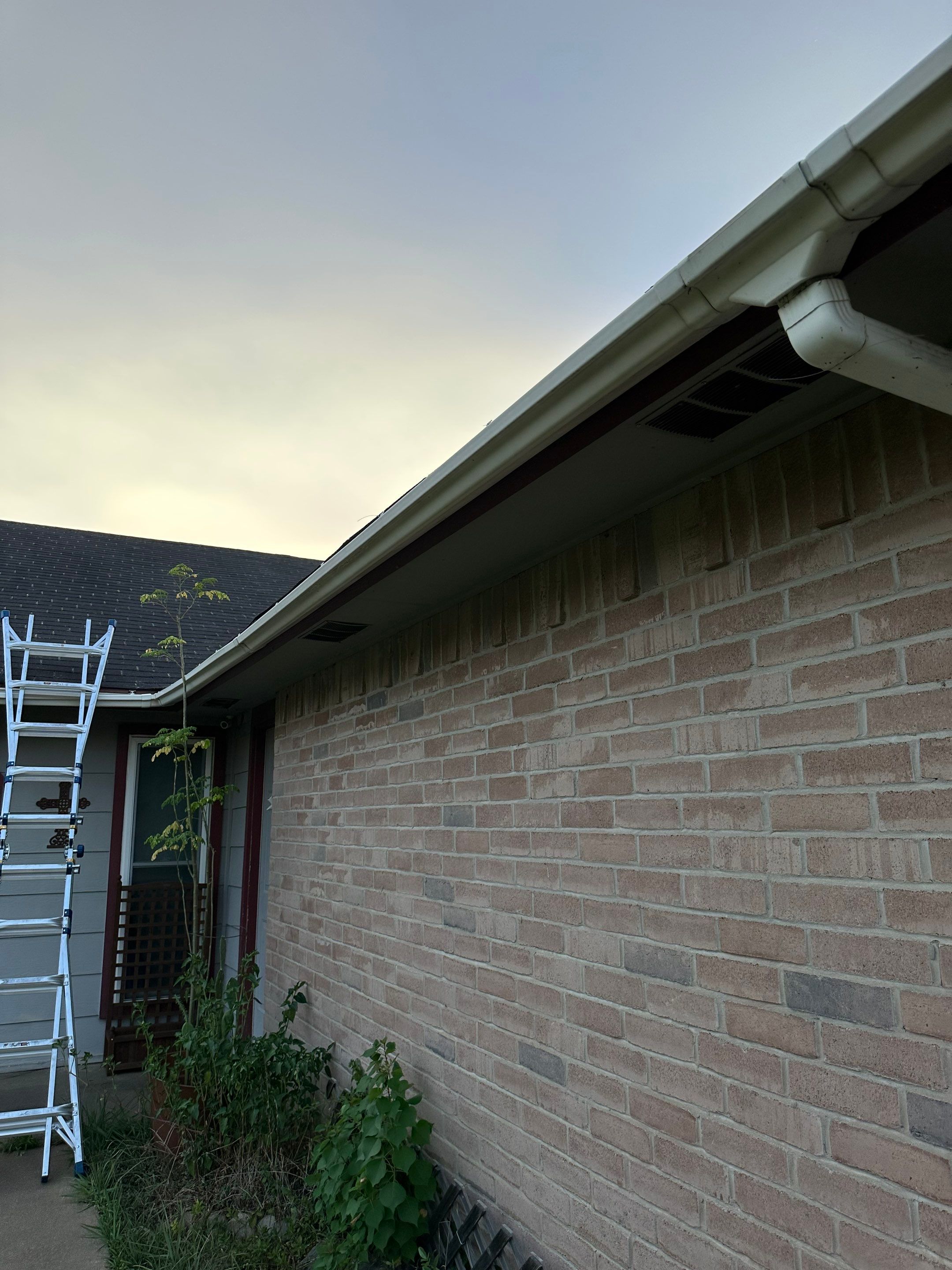 Residential Roofing Installation using Owen's Corning Duration (Lifetime) Shingles by Roof Repair Company