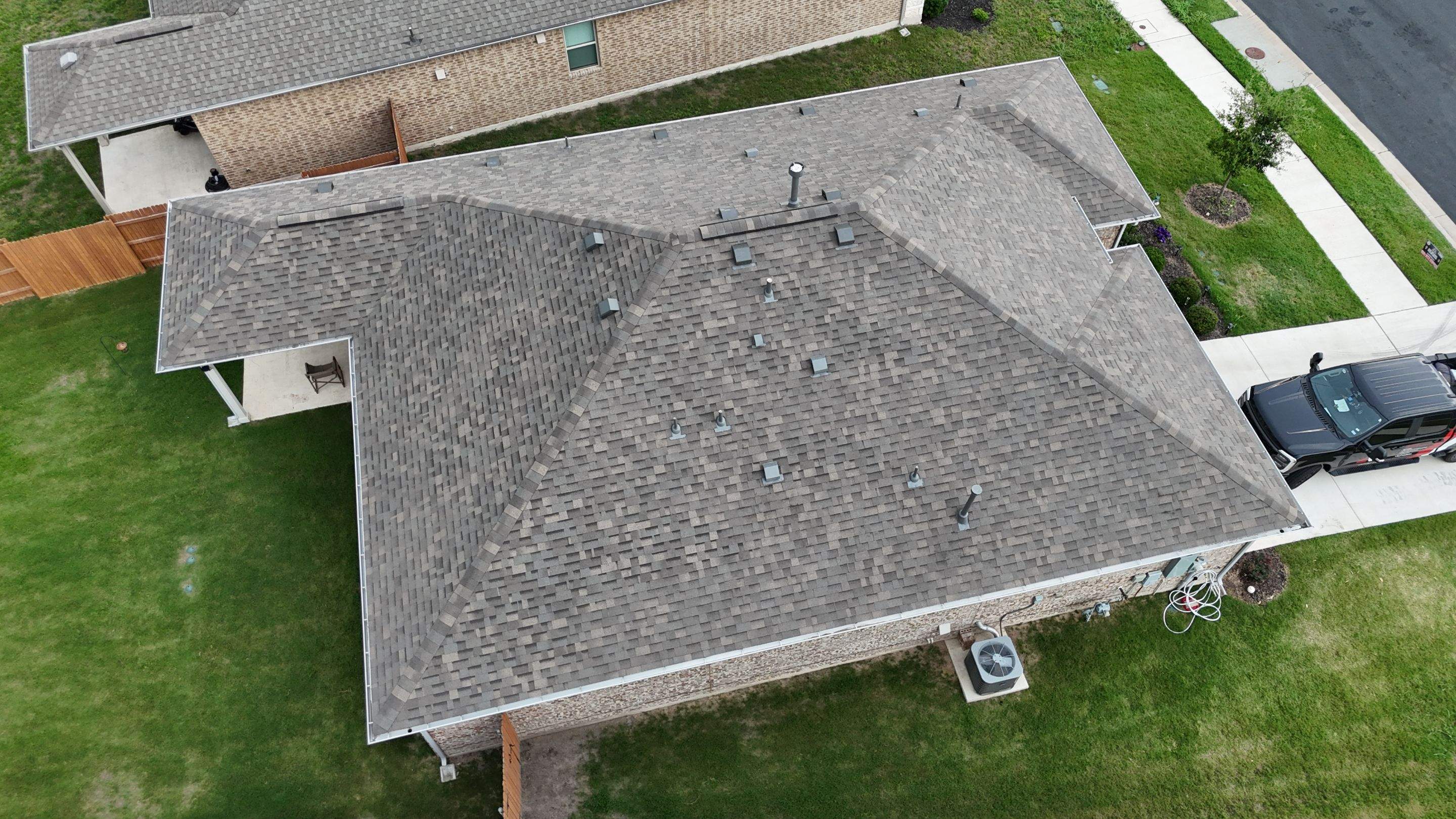 Weathered Wood - Malarkey Vista by RoofsOnly.com