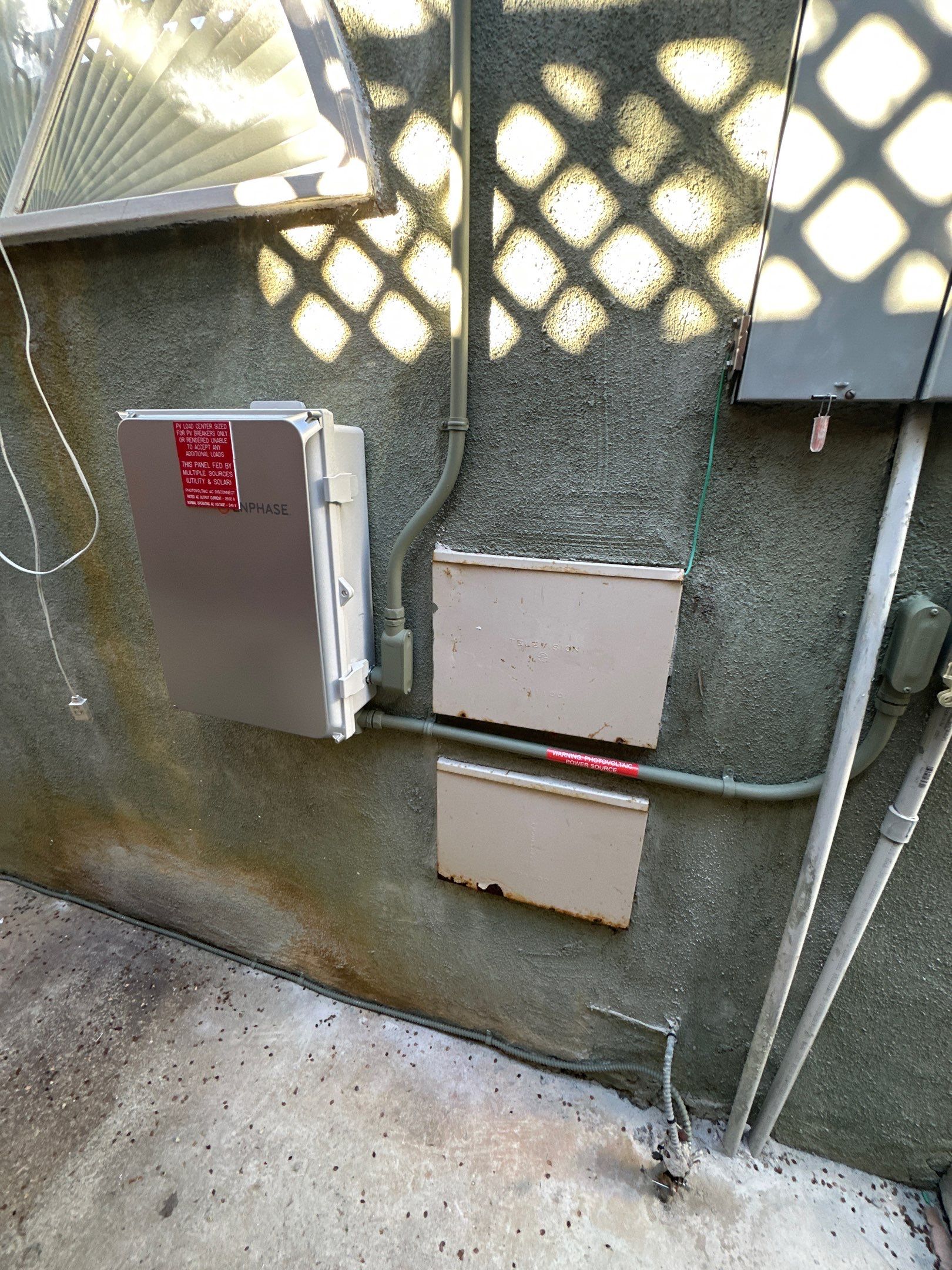 Residential Solar Panel Installation and Electrical Service Upgrade in Los Angeles by AWS Solar
