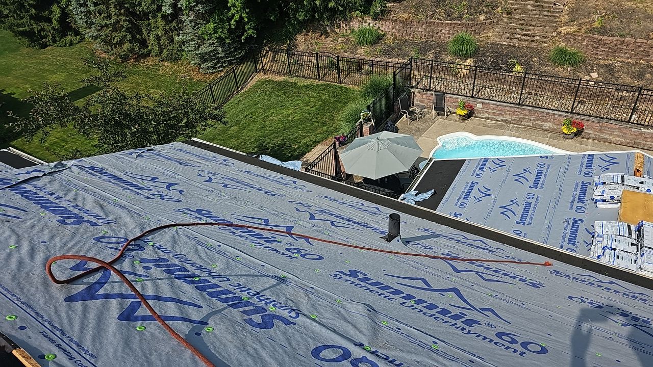 ATLAS PINNACLE COLOR: HEARTHSTONE by Eagle Eye Roofing