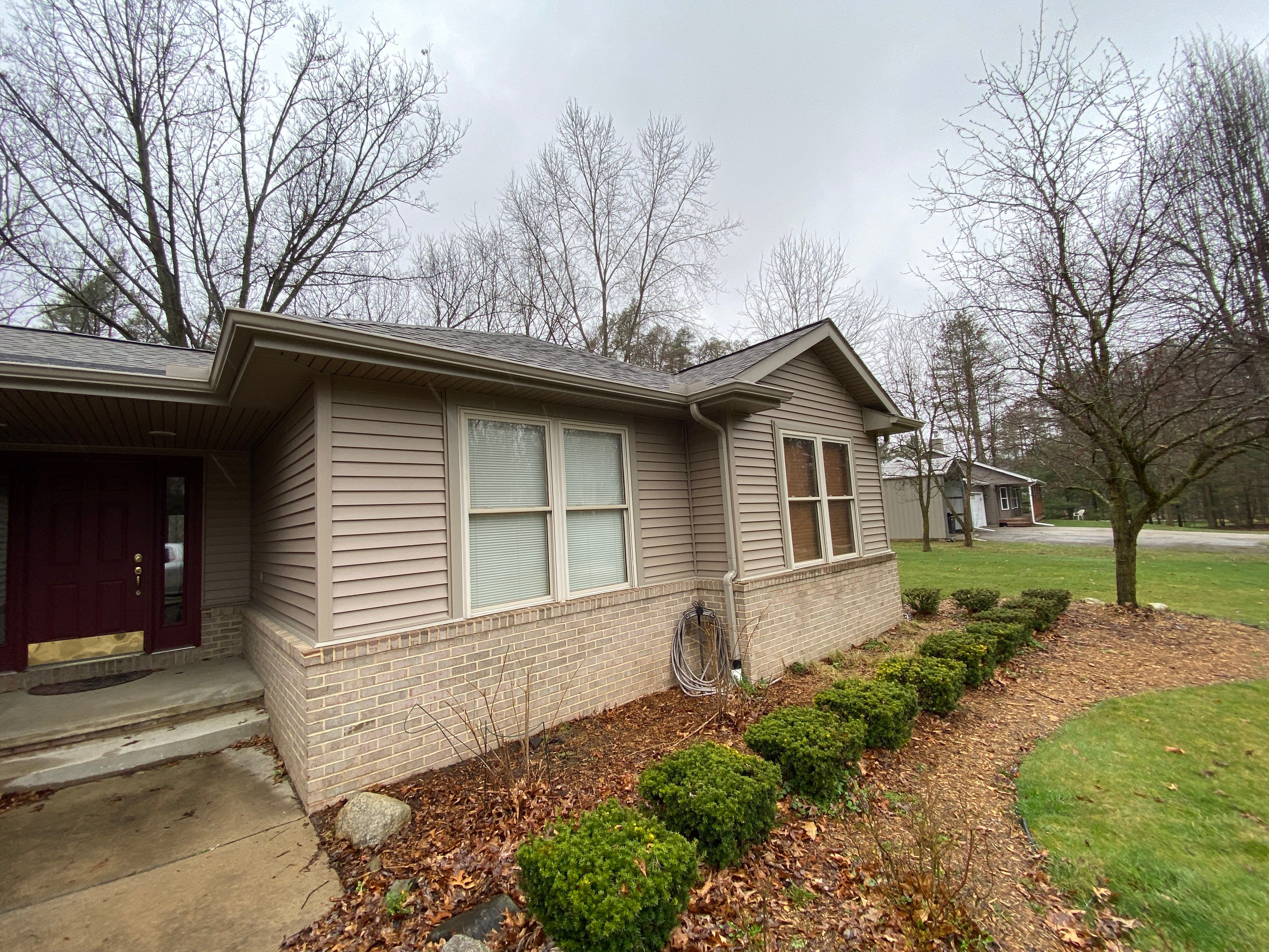 Siding Replacement using Certainteed Restoration Classic D4 by 180 Contractors