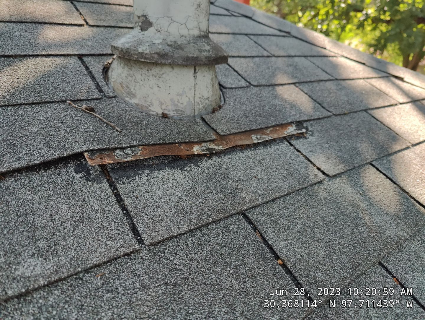 Residential Roofing Installation using Owens Corning Oakridge Estate Grey by DeZign Roofing & Exteriors