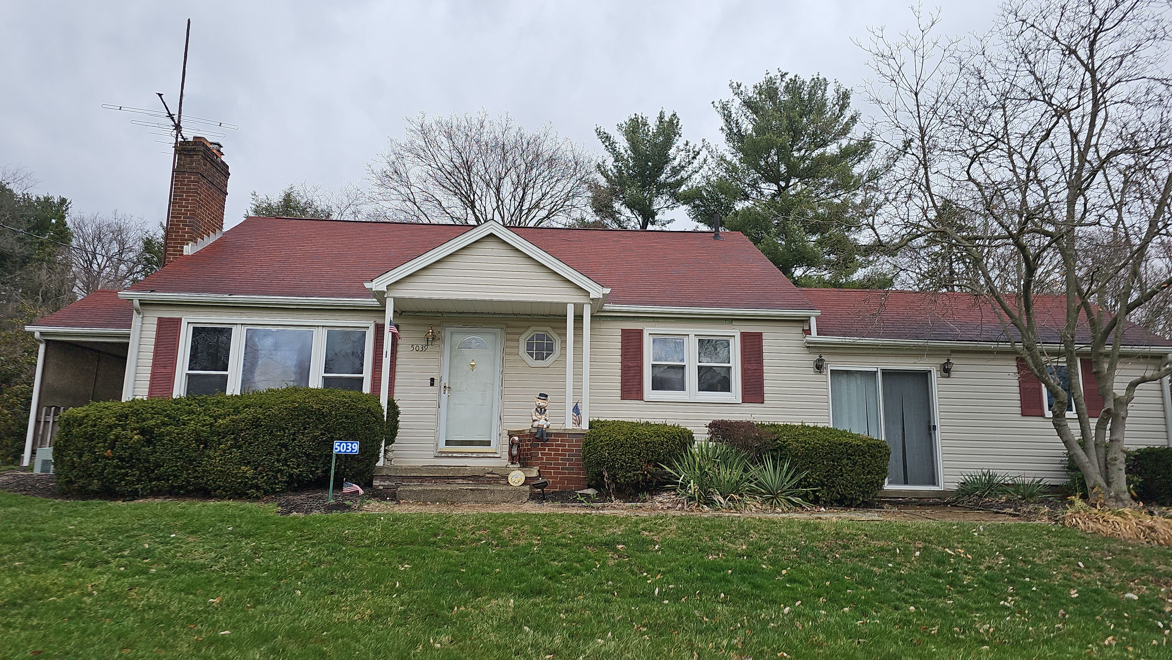 Atlas Pinnacle, Color, Sunset, Drip Edge, Color, Royal Brown by Eagle Eye Roofing