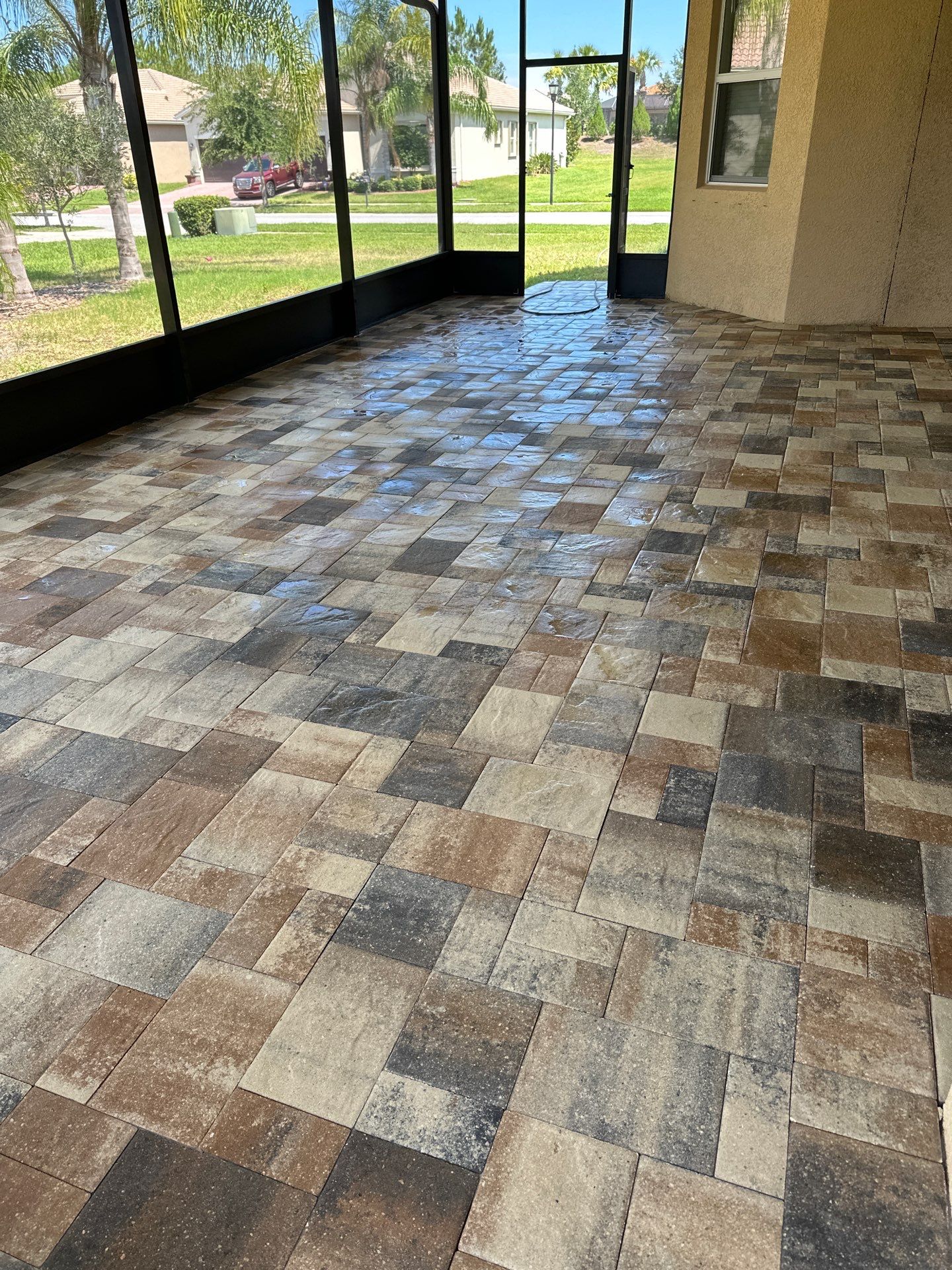Paver Cleaning and Sealing in Wimauma Valencia Lakes by Supreme Paver Experts