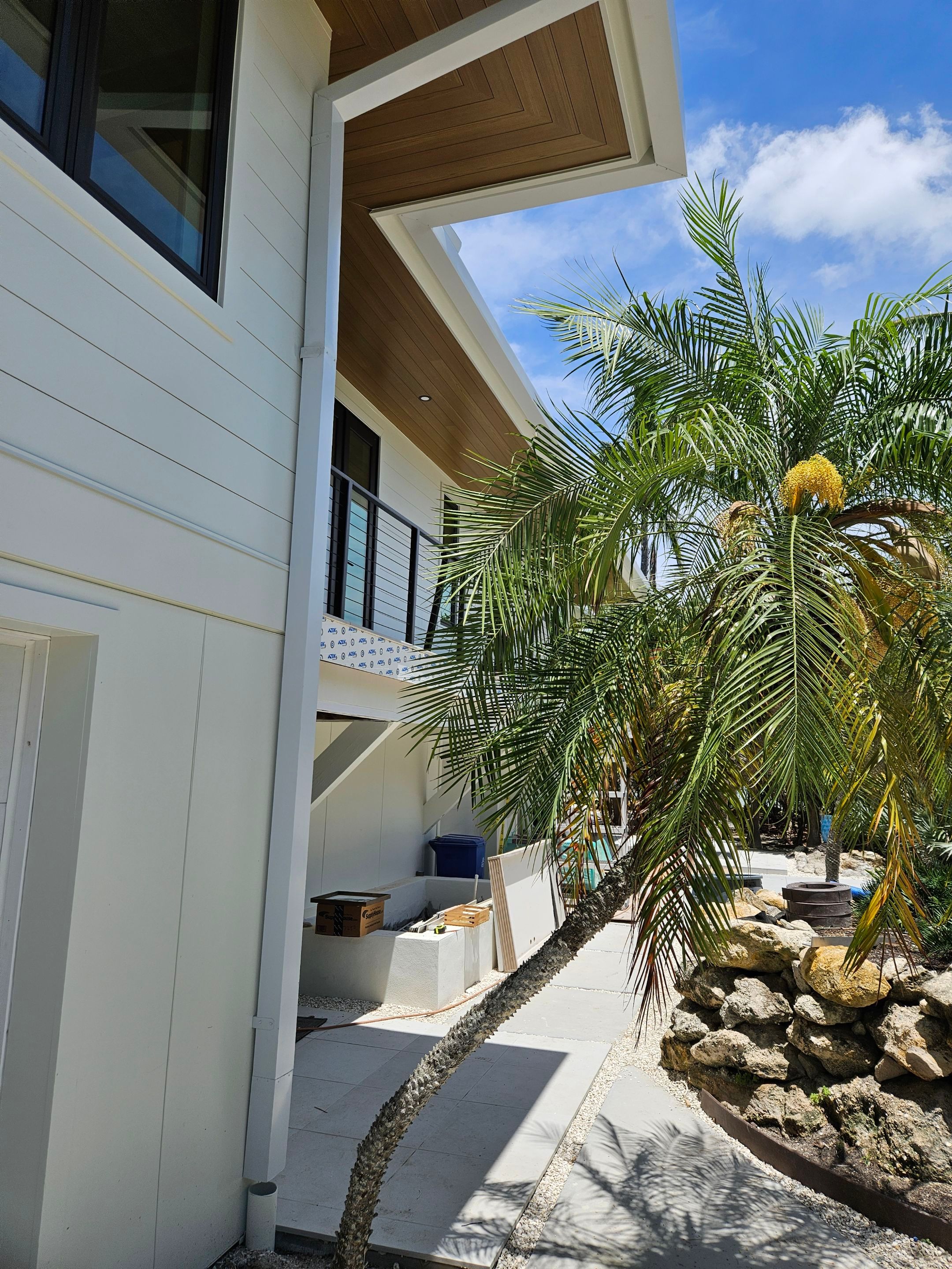 7-Inch Smooth Box Seamless Gutters using Seamless Gutters and Metal Fascia in Sanibel FL by Gutter Professors