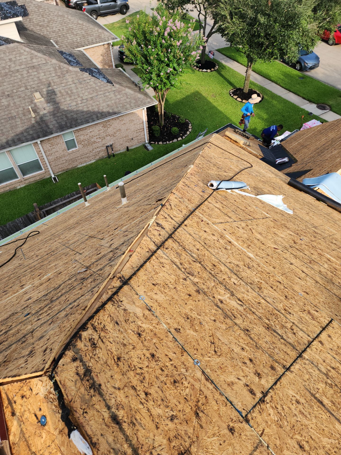 Residential Roofing Installation using Owen's Corning Duration (Lifetime) Shingles by Roof Repair Company