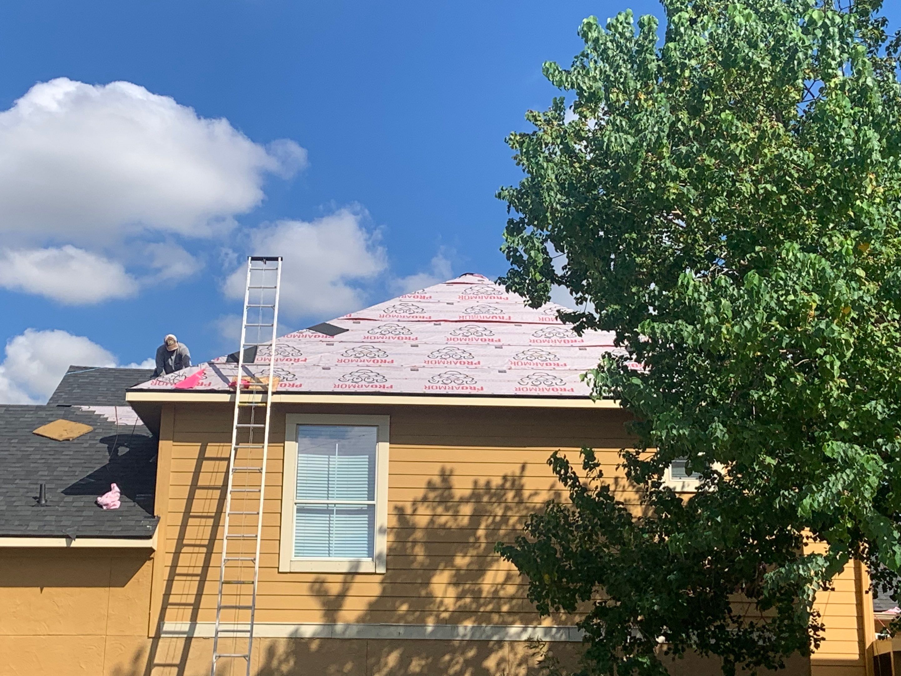 Residential Roofing Installation using Owen's Corning Duration (Lifetime) Shingles by Roof Repair Company