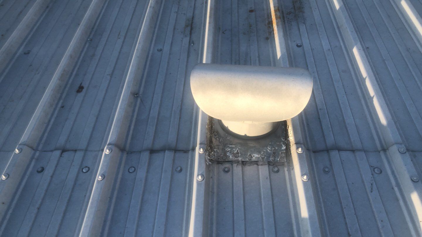 MR Roofing system using Conklin Benchmark/PUMA XL fabric and coating by Straight Edge Roofing Inc