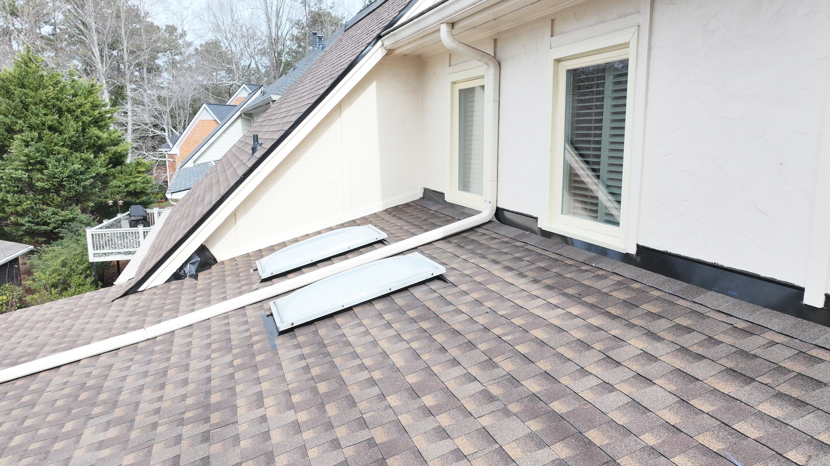 GAF Timberline HDZ in Barkwood by Element Pros Roofing, LLC