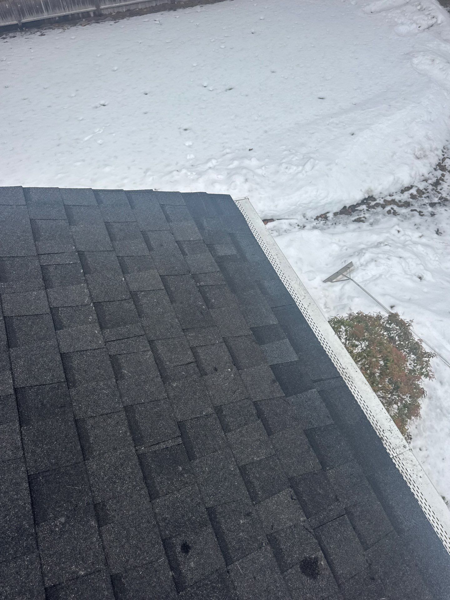 Ice Dam Removal & Snow Removal in Billerica, MA  by Mighty Dog Roofing of Greater Middlesex County