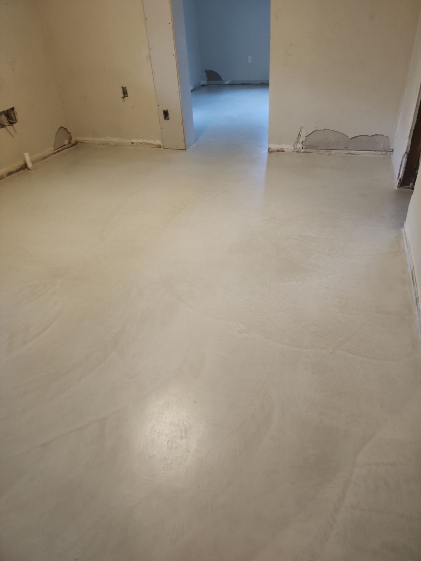 Microtopping (Limestone) on Private Residence by Seamless Surfaces