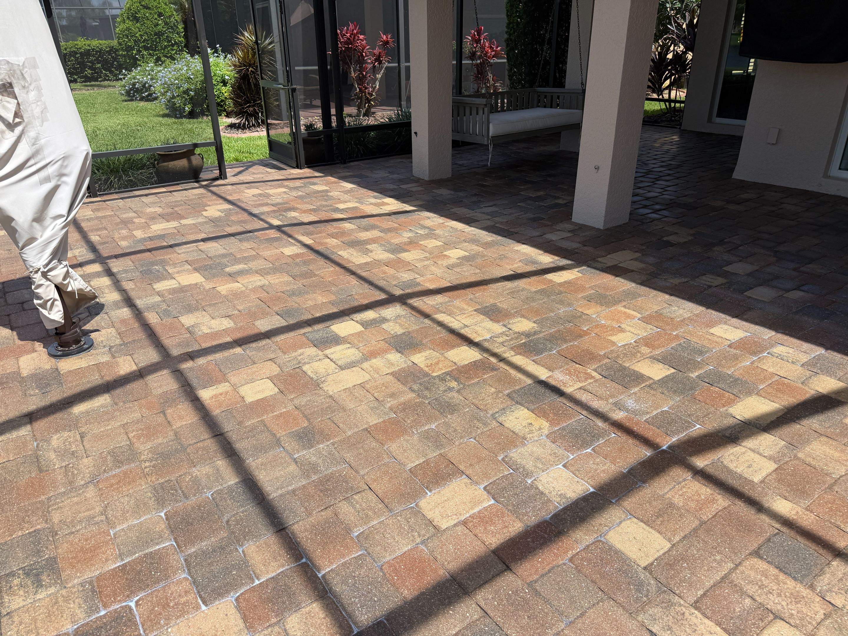Valencia Lakes Screened-In Lanai Paver Restoration and Sealing in Wimauma by Supreme Paver Experts