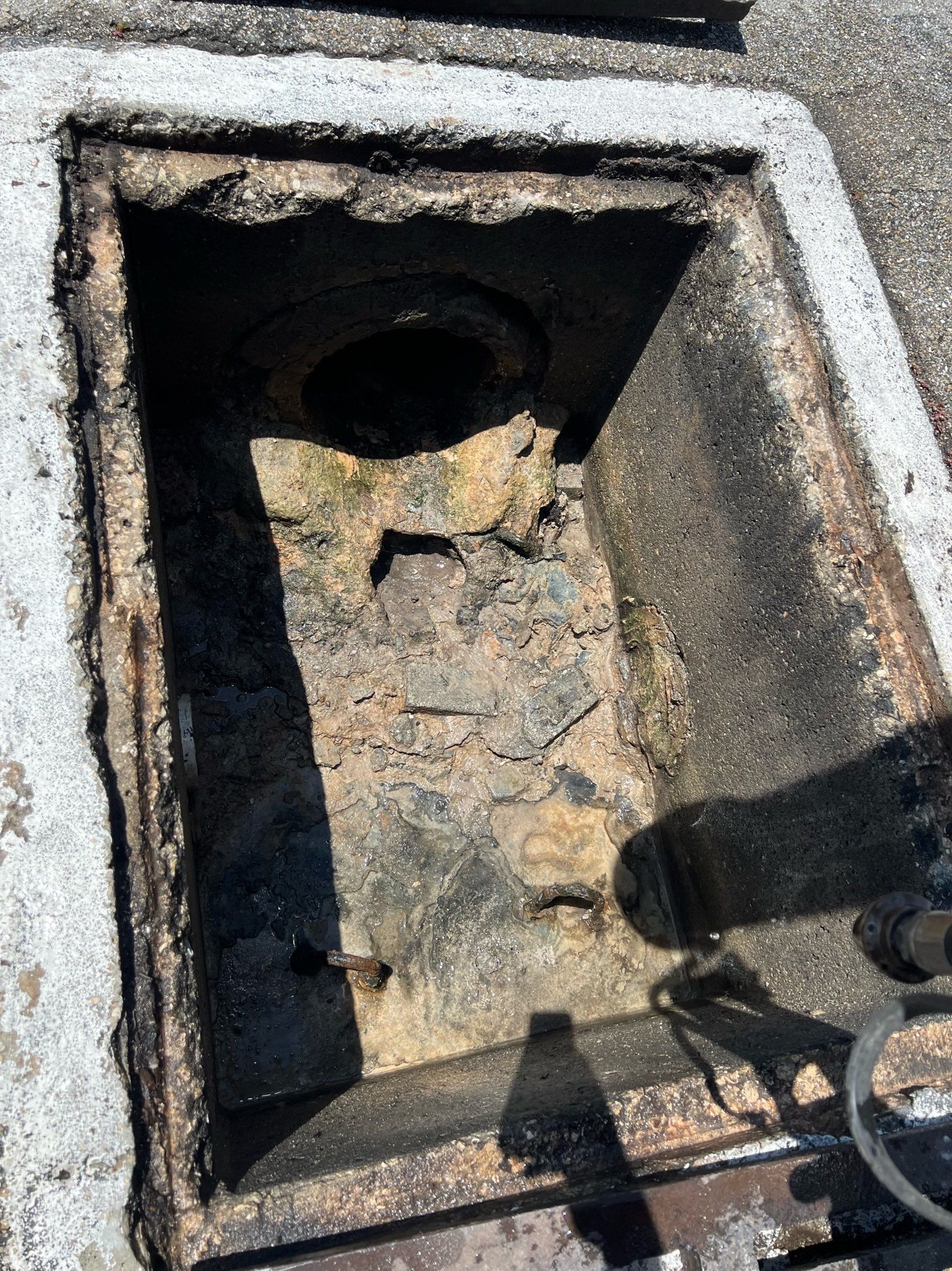 Apartment Complex Storm Water System Maintenance by Don Mar, Inc. Storm Water Solutions
