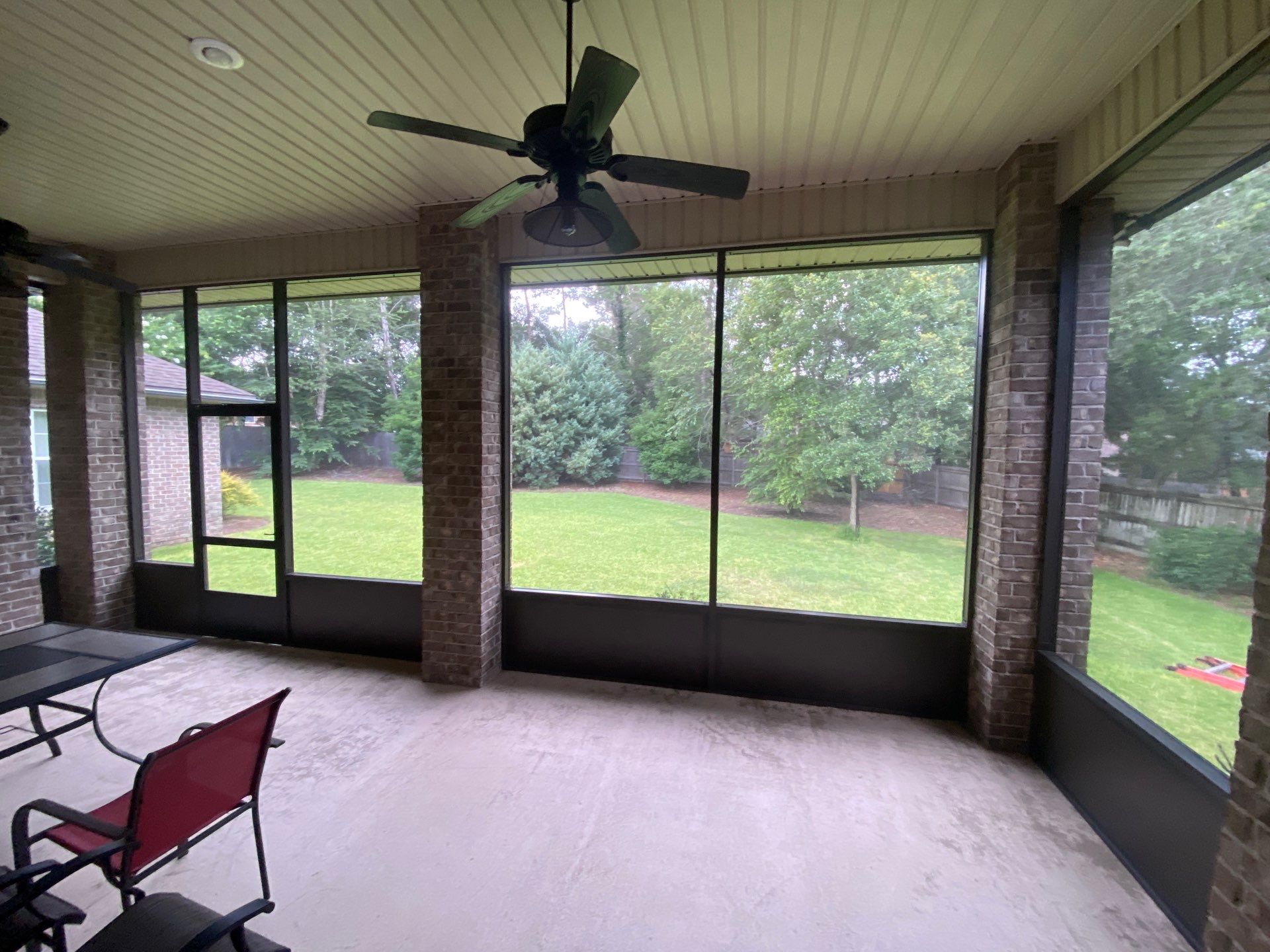 Niceville Screen Under by Titan Sunrooms