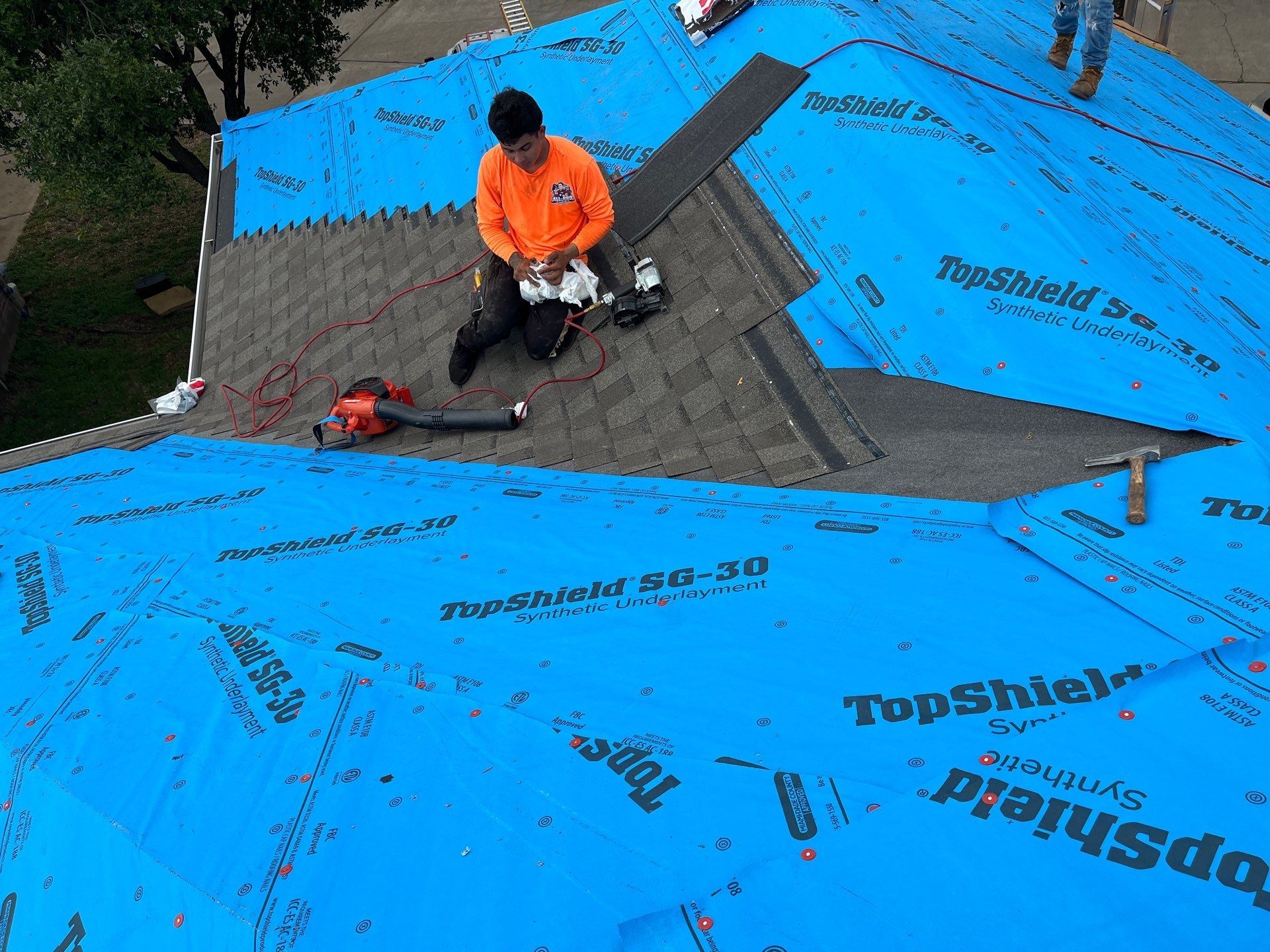 Residential Roofing Installation using Owen's Corning Duration (Lifetime) Shingles by Roof Repair Company