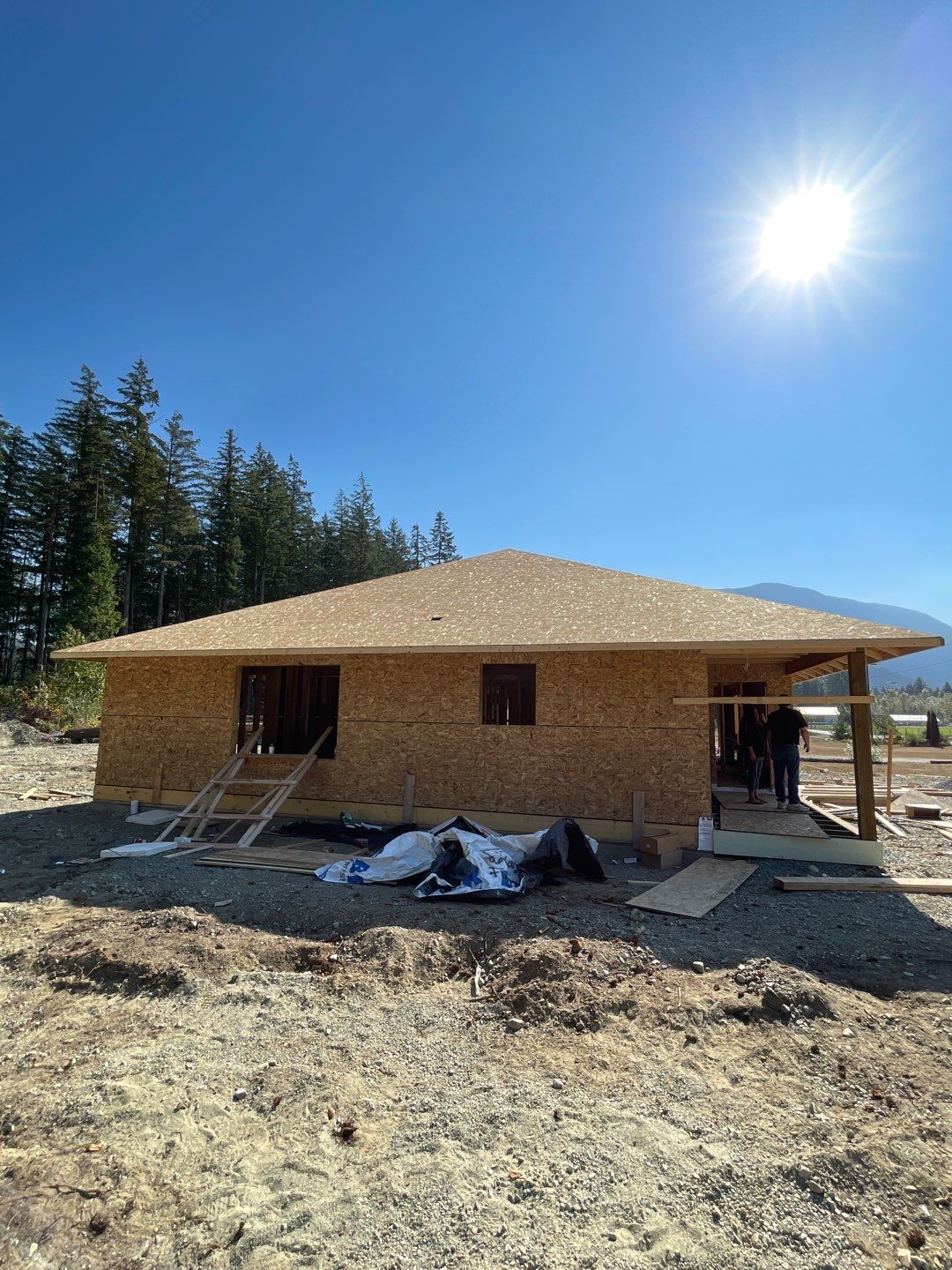 Residential Roofing Installation using OC Oakridge shingles by Top Notch Roofing Inc