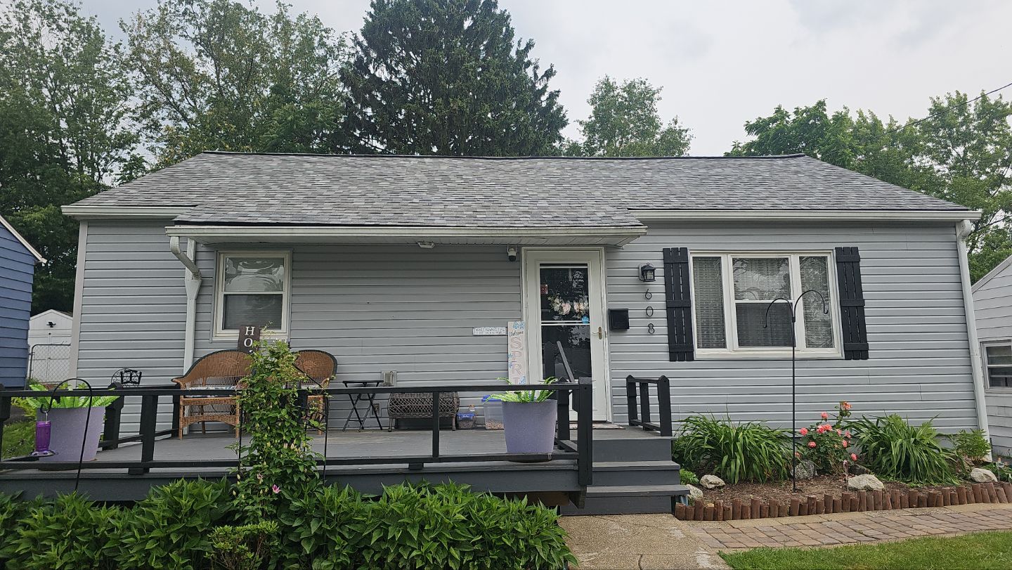 Atlas Pinnacle, Color, Coastal Granite, Drip Edge, Color, Black by Eagle Eye Roofing