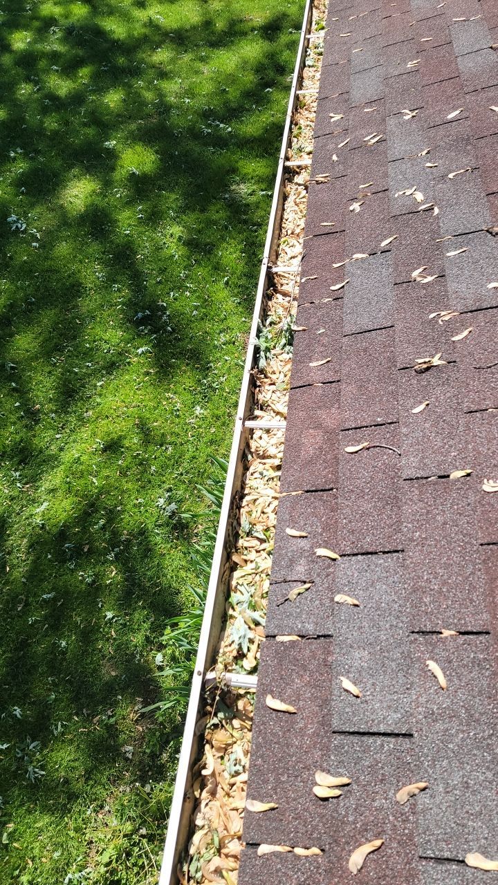 Atlas Pinnacle Pristine Scotchgard: Hearthstone Drip Edge: Black by Eagle Eye Roofing