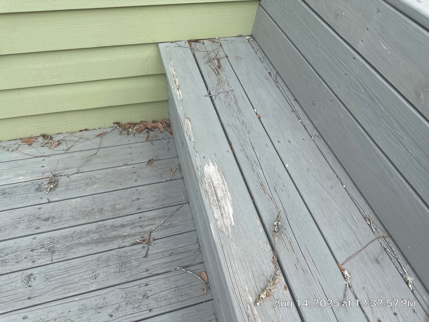 Wood Deck using Wood Sealant by DuraSeal