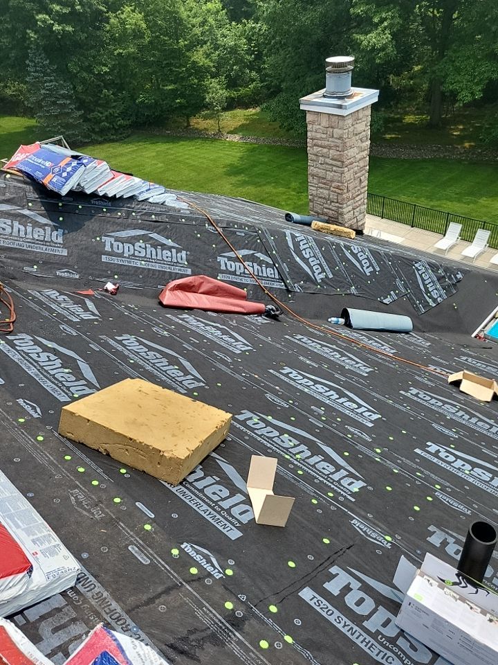 GAF Timberland Color: Pewter Gray by Eagle Eye Roofing