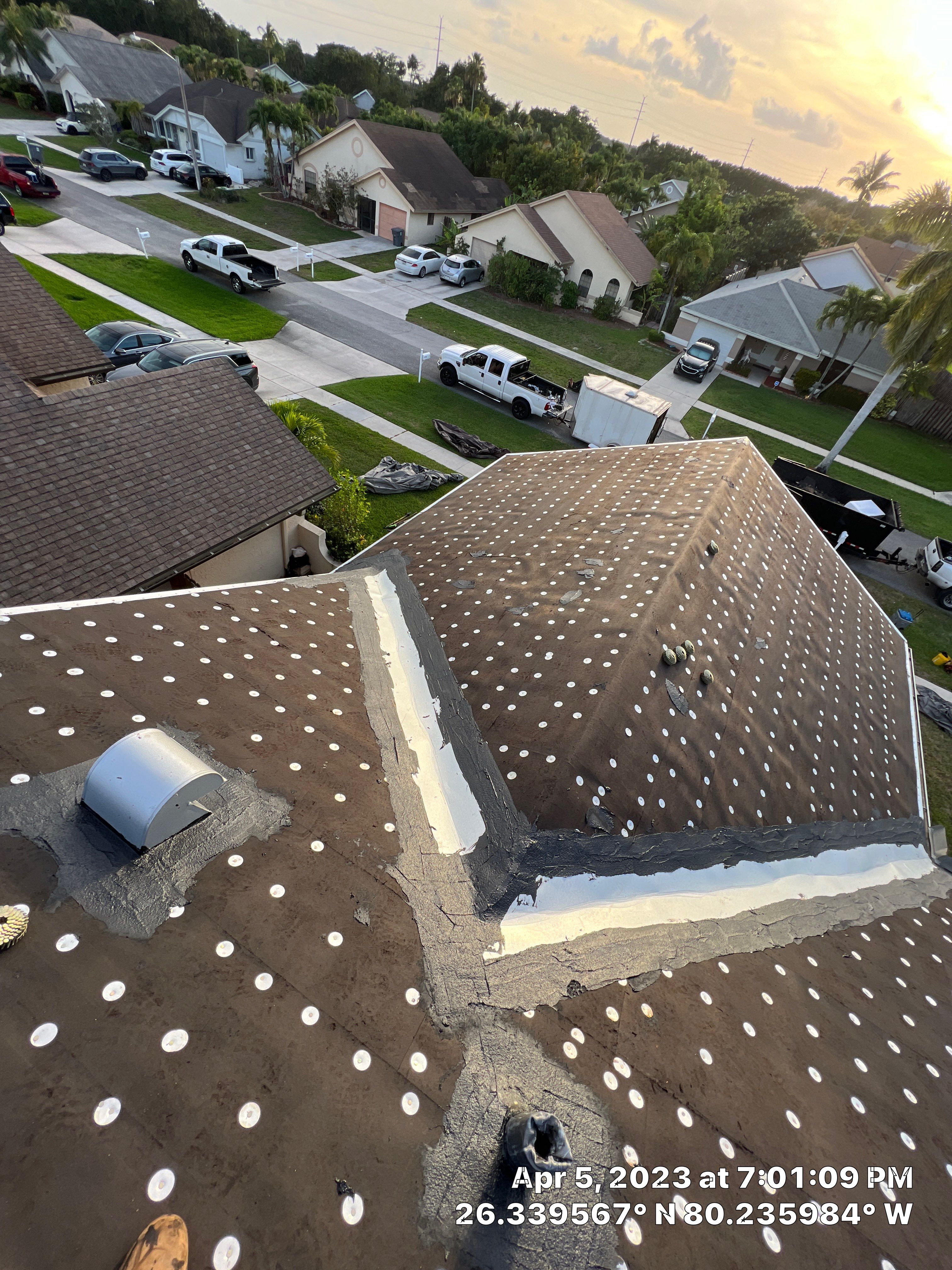 Shingle Roof Replacement in Boca Raton – Hassle-Free, Fast, and Professional Service by Aastro Roofing