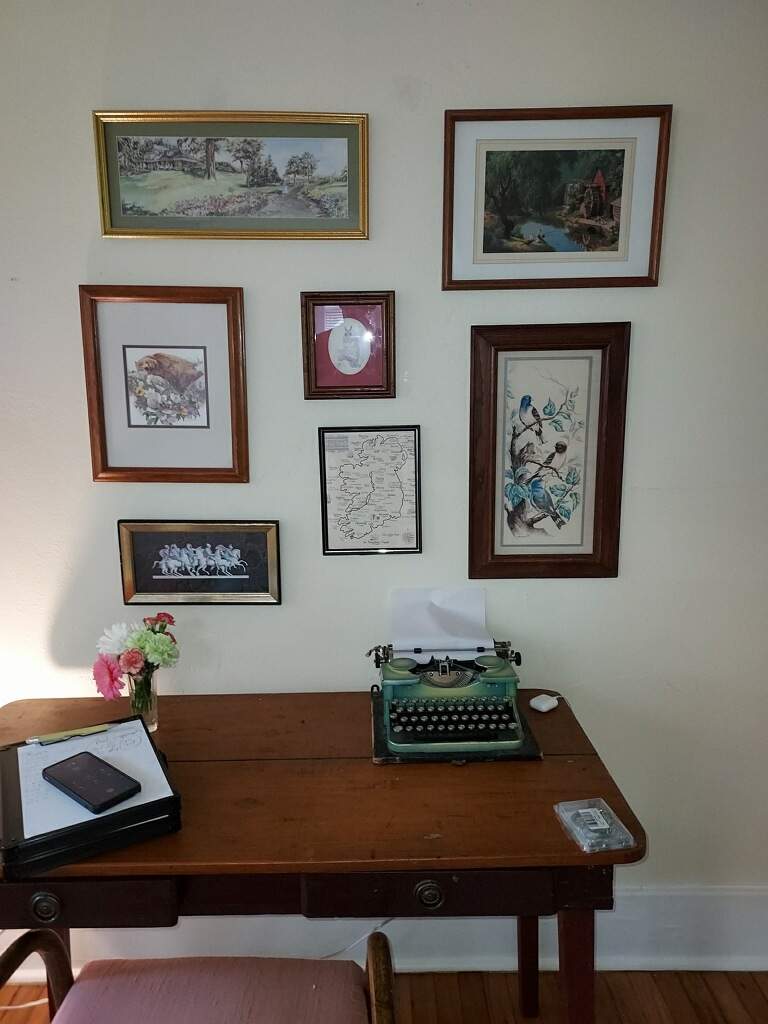 Art & Mirror Hanging Projects by Hangman Mounting & Installation 