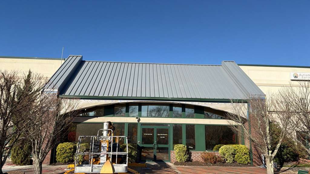 Metal roof  by Allstate Sandblasting 