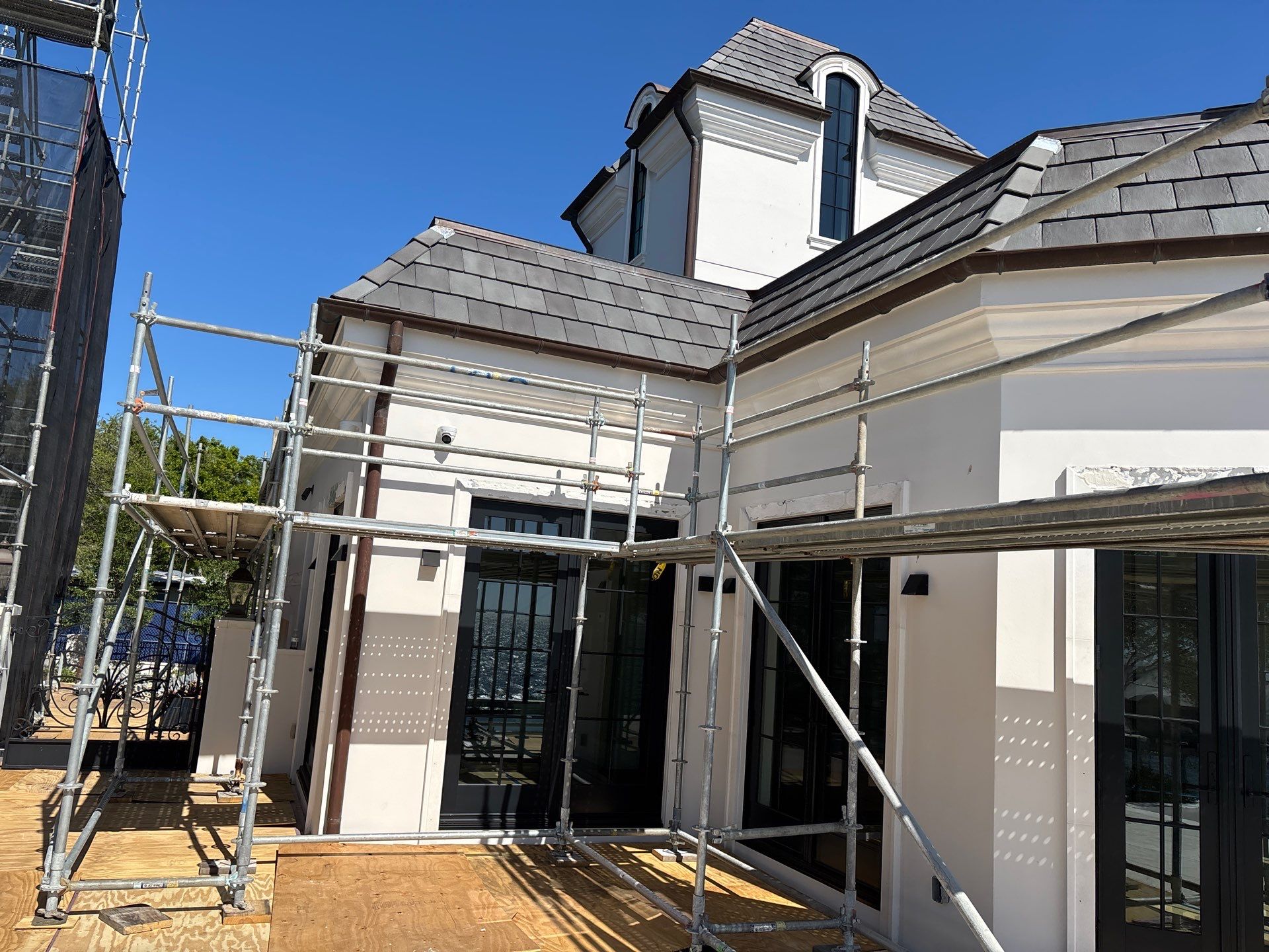 Gutter Installation using Half Round Seamless Gutters in Tampa FL by Gutter Professors