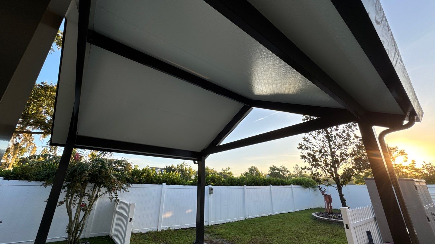 Aluminum pavilion by Orlando pergolas