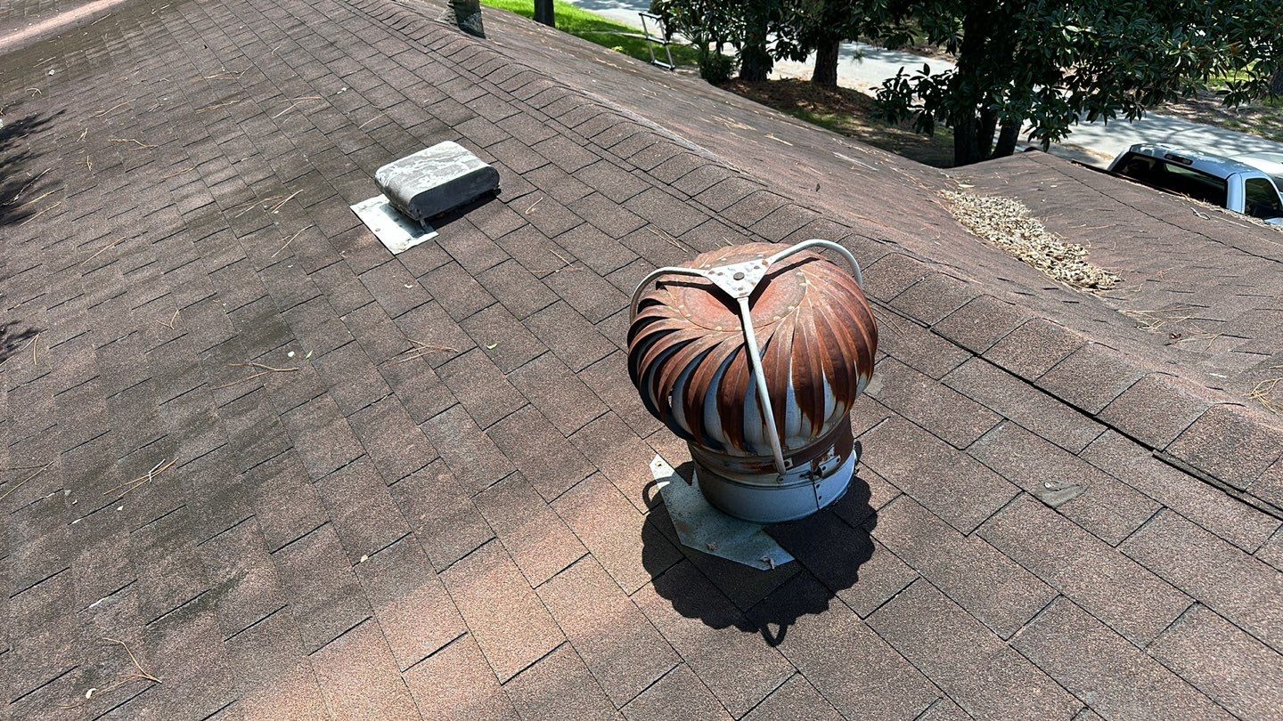 Residential Roofing Installation using Owens Corning Oakridge Estate Grey by Talya Roofing