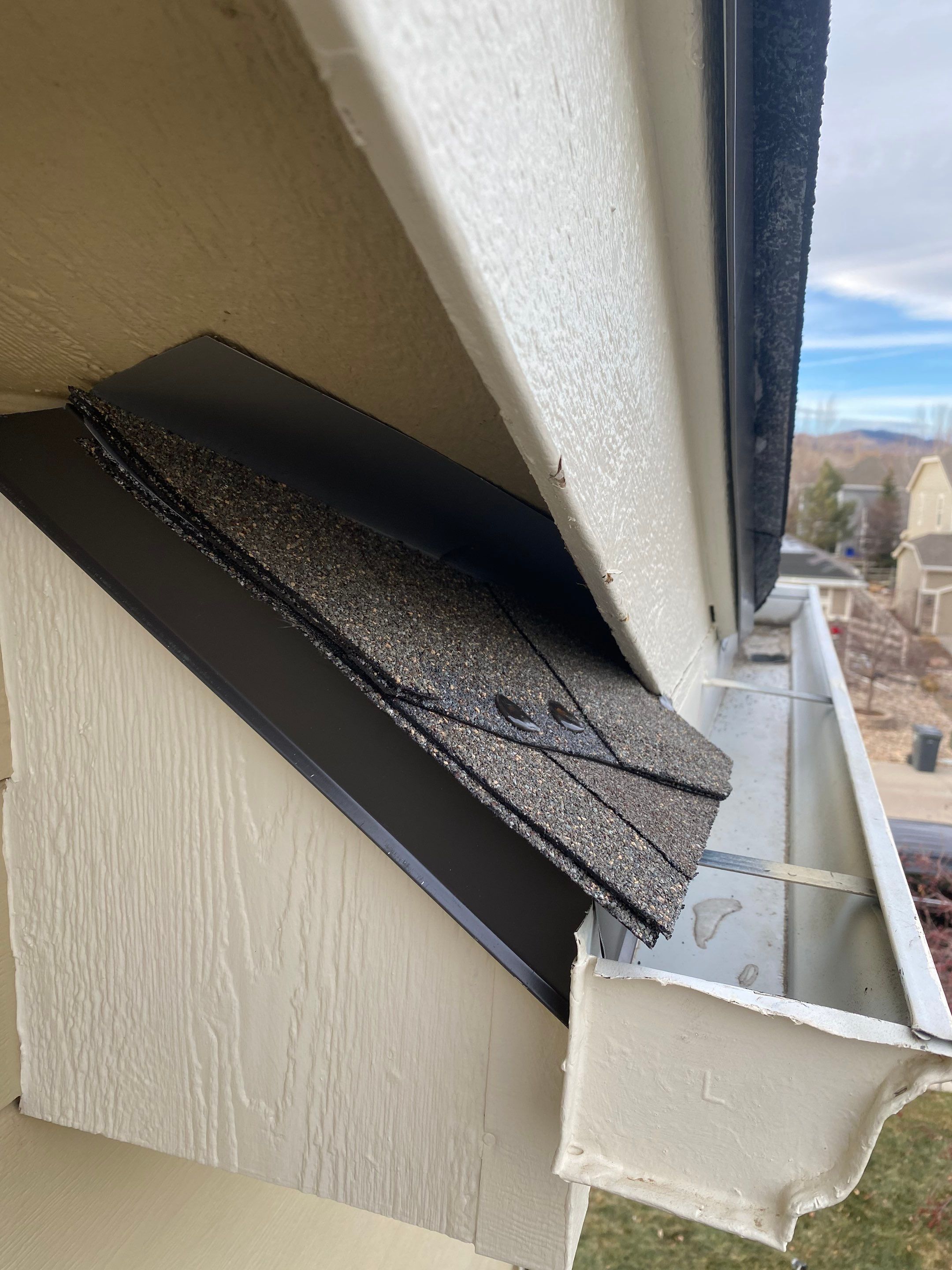 Resdiental Hail Damage Roof Replacement using Atlas Pinnacle Class 4 Impact Resistant "Weathered Wood" color by Black Belt Roofing