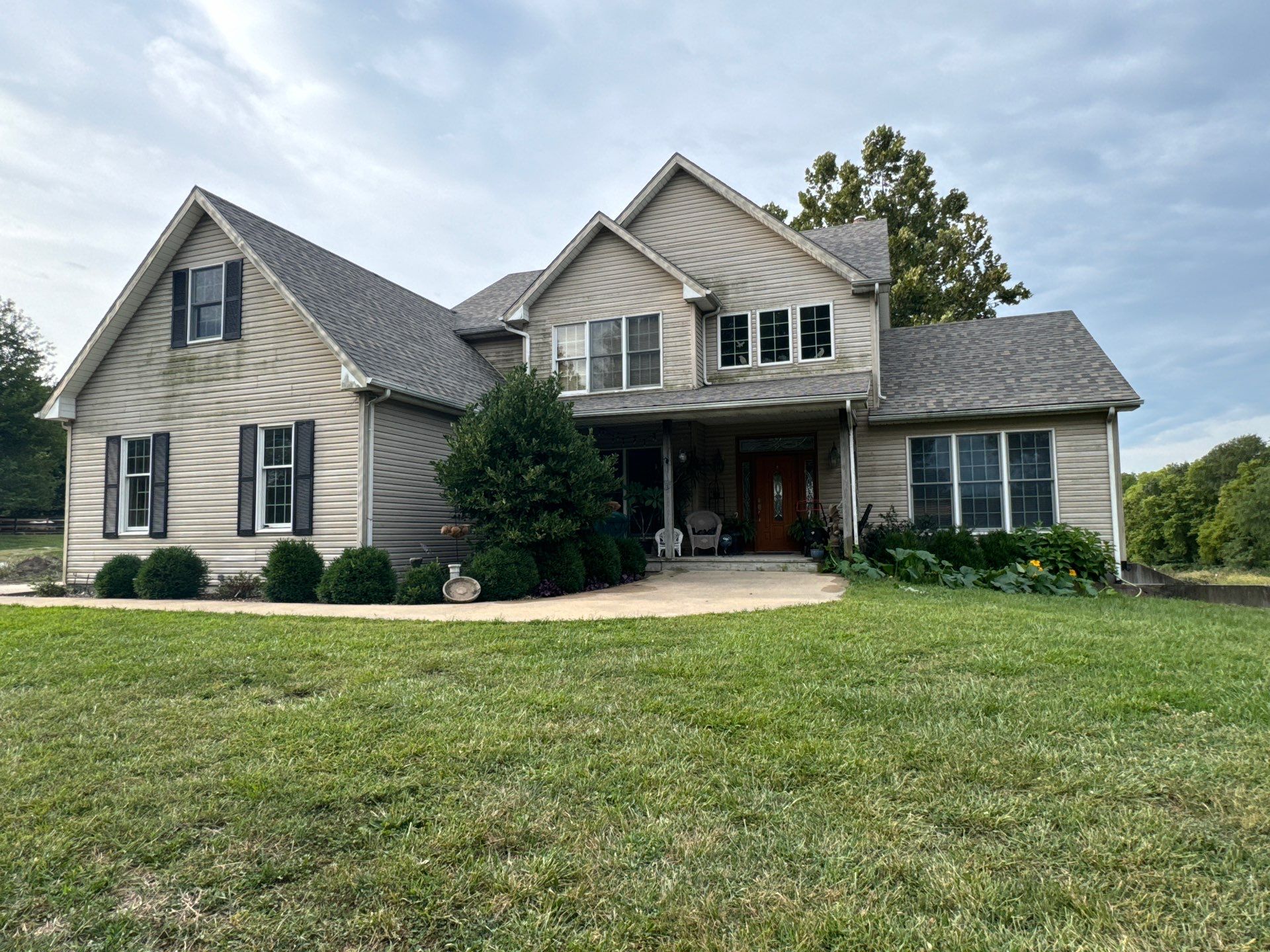 Comprehensive Residential Roof and Siding Replacement in Smithville Missouri by EEC Windows, Siding & Roofing