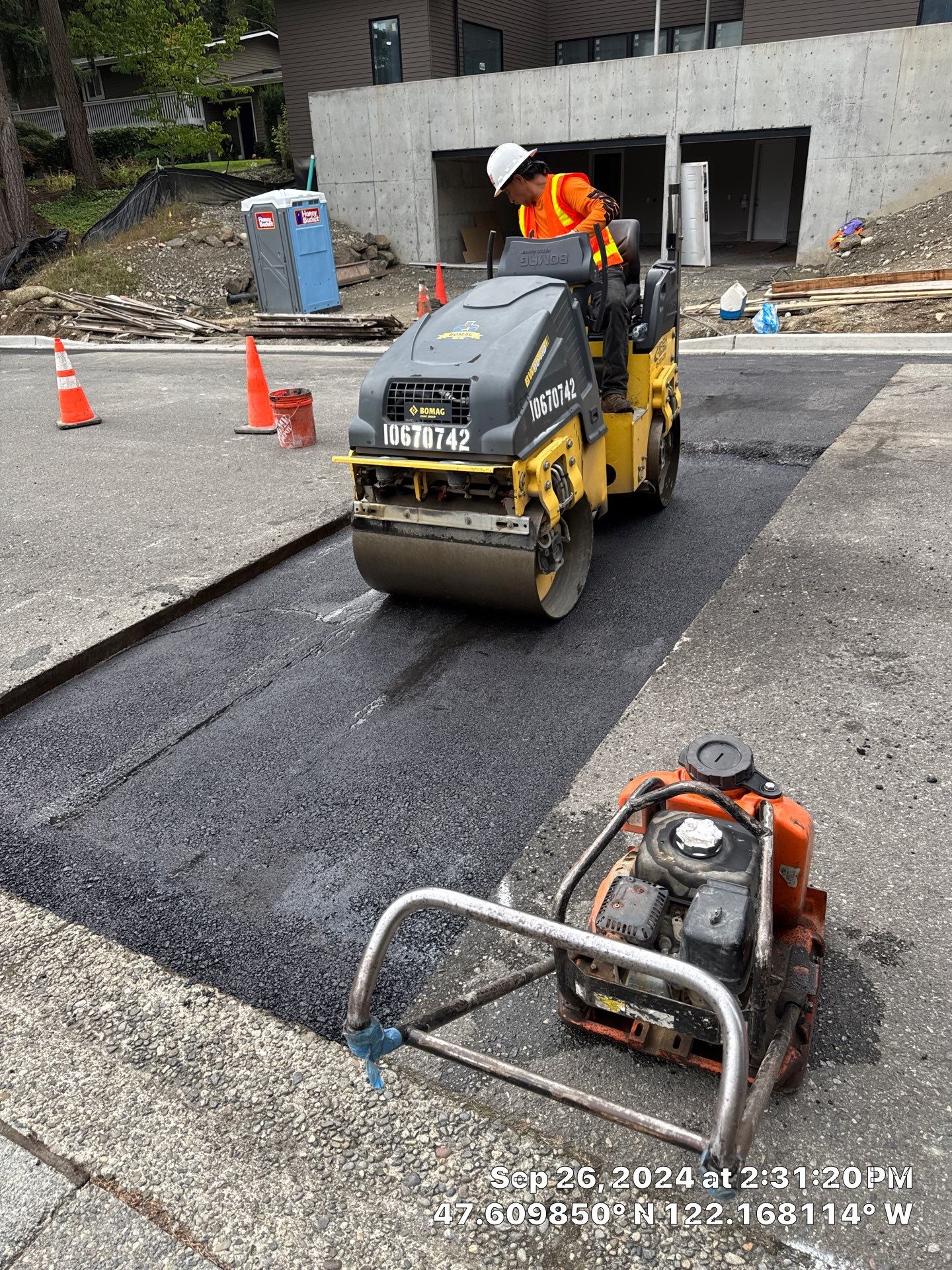 Concrete Curbing & Asphalt Patch Repair | Bellevue  by Jireh Asphalt & Concrete Inc 