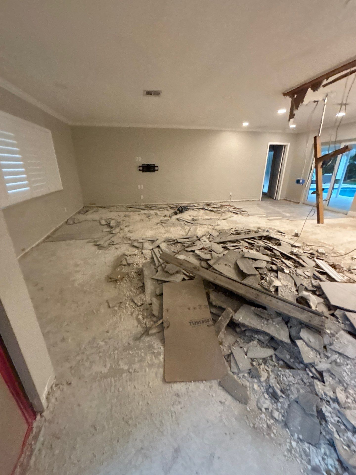 48x48 Flooring - East Boca Raton by Hevi Tile