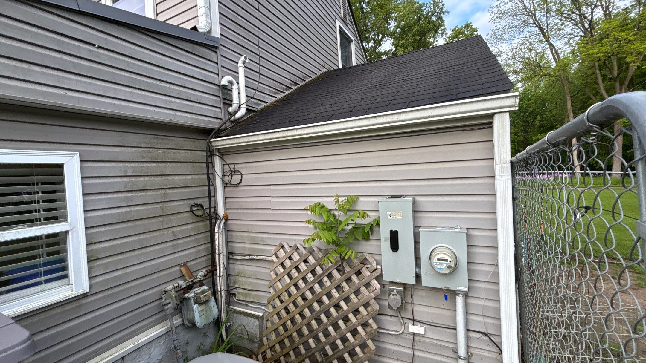 Roof Replacement using Atlas Pinnacle Pristine Pewter by 180 Contractors