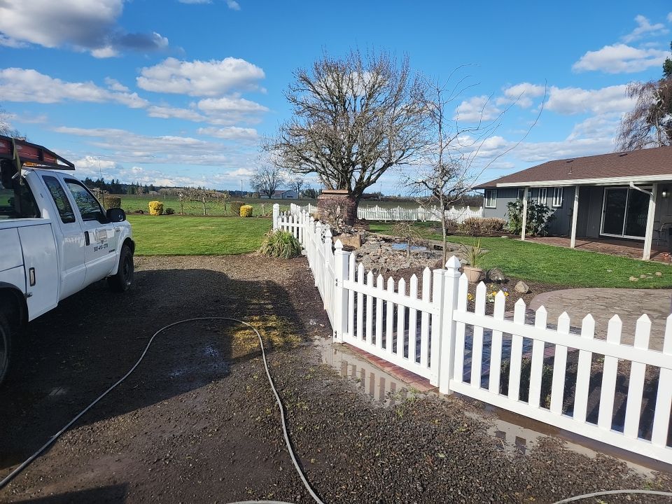 Vinyl Fence Wash using Soft wash solution by Willamette Outdoor Wash LLC