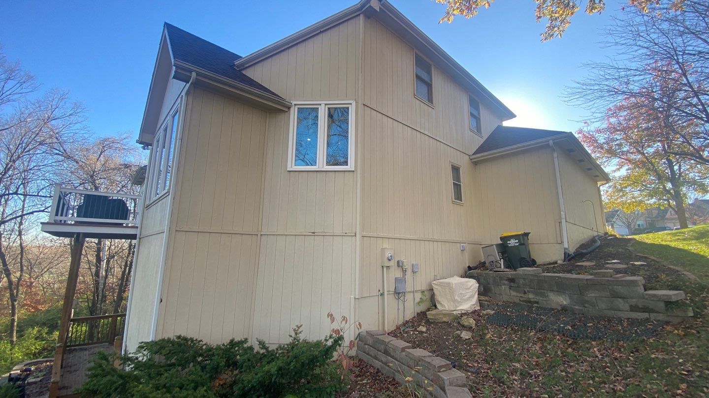 Siding Installation using Clay Market Square by EEC Windows, Siding & Roofing
