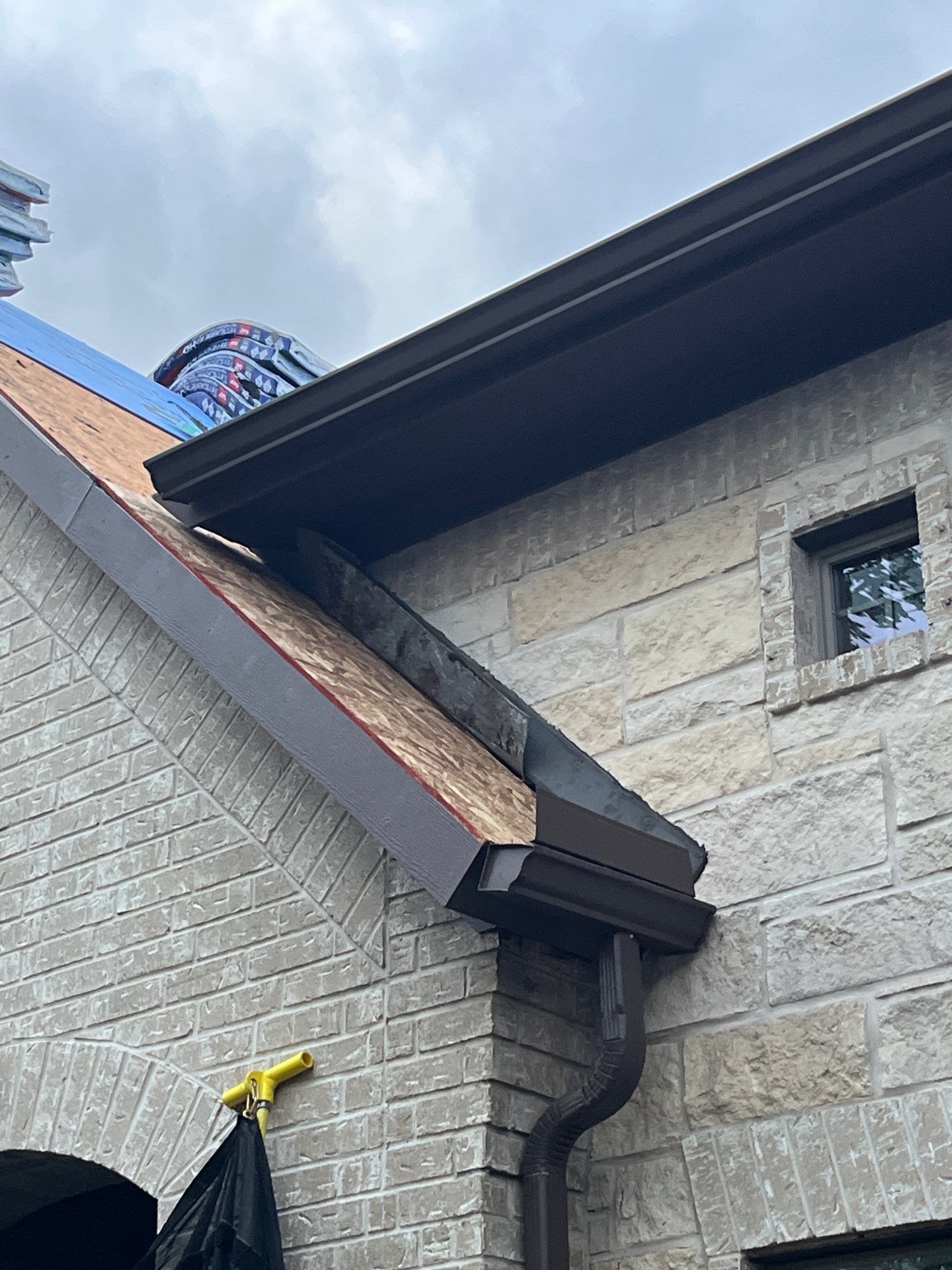 Residential Roofing Installation using GAF Timberline HDZ (weathered wood) by WABO Roofing Systems 