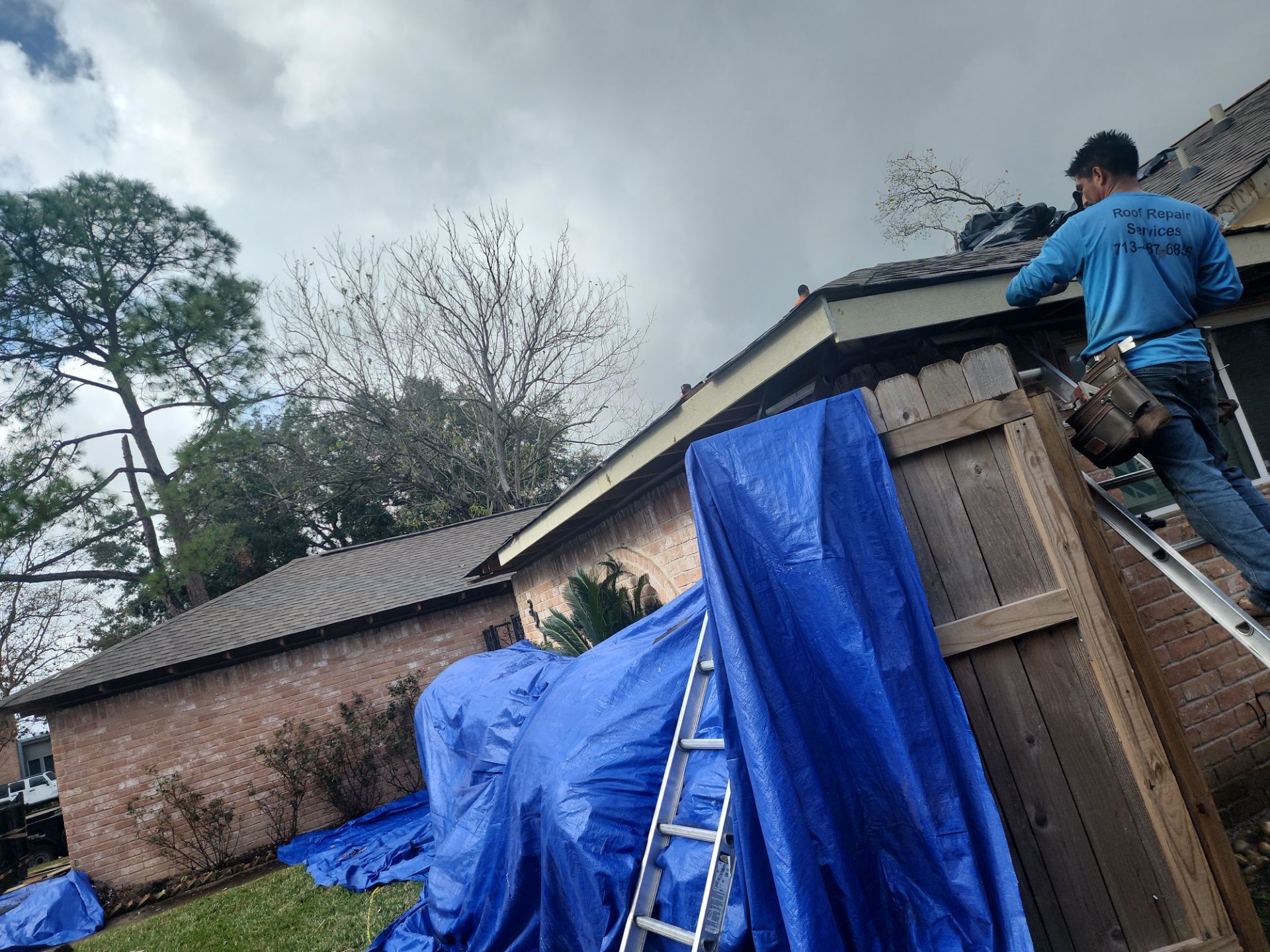 Roof Replacement Houston by Roof Repair Company