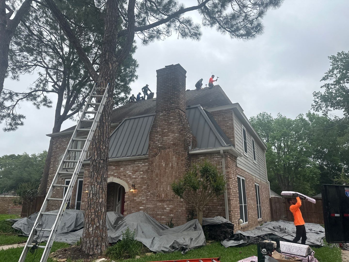 Residential Roofing Installation using Owen's Corning Duration (Lifetime) Shingles by Roof Repair Company