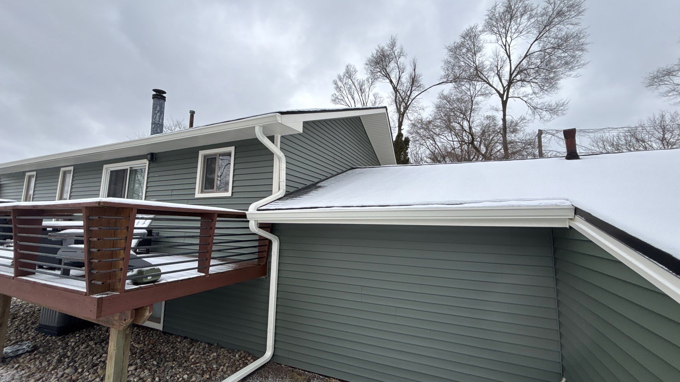 Siding Replacement using Alside Charter Oak D4.5" by 180 Contractors