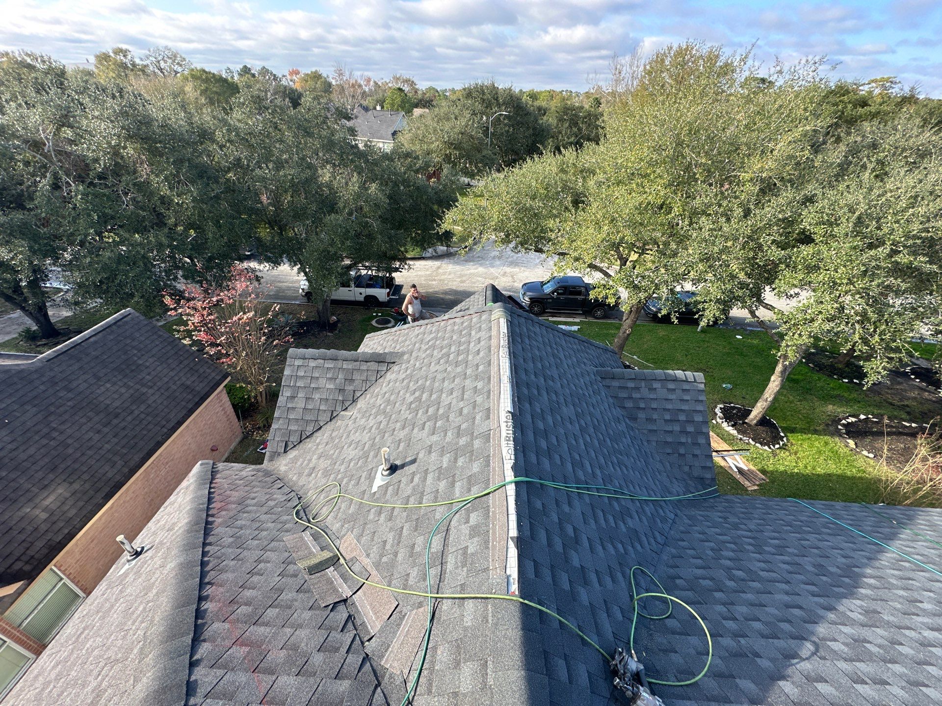 GAF HDZ CHARCOAL W/ PREMIUM RIDGE Z by Motion Roofing