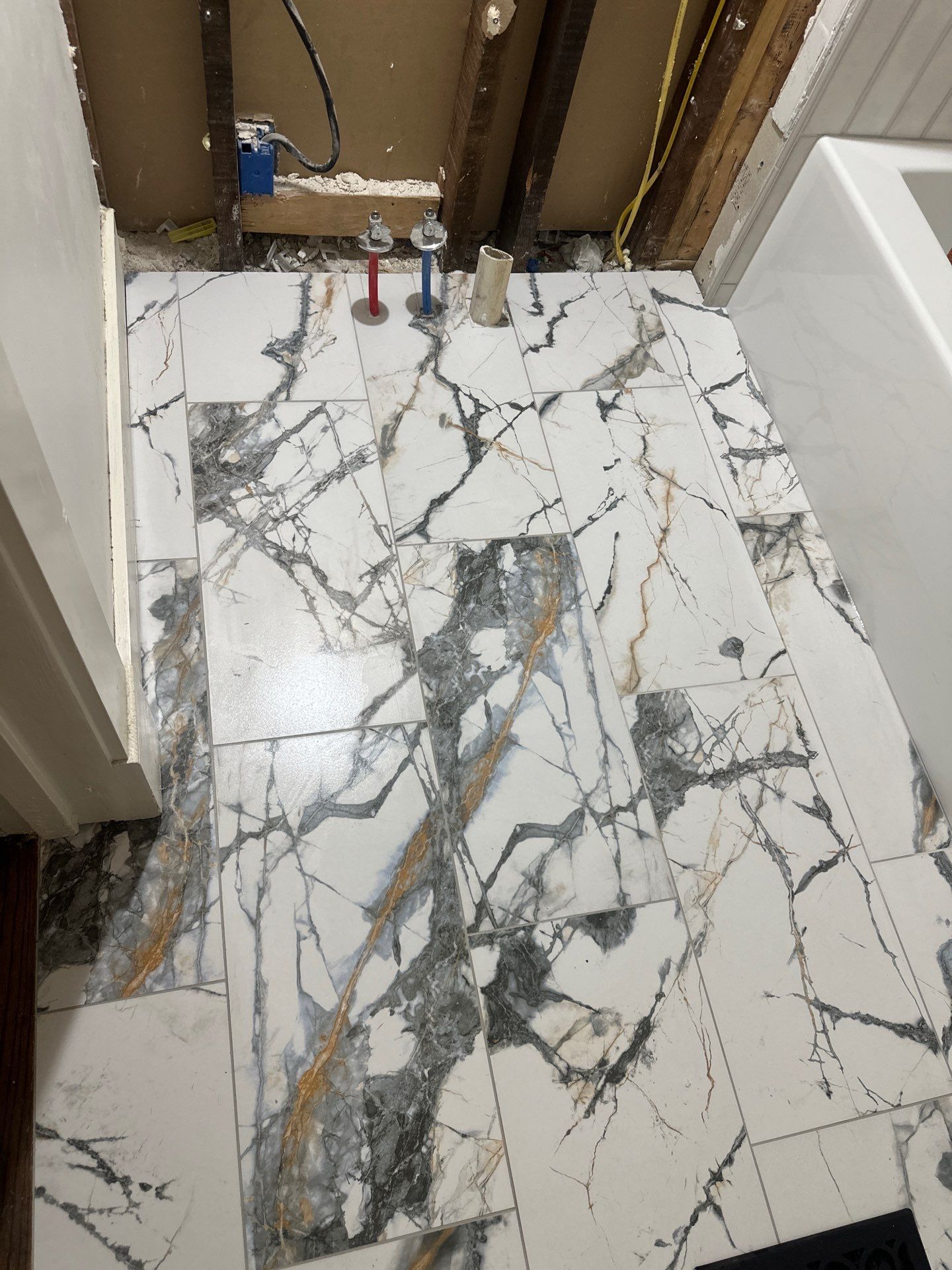 Full Bathroom Remodel in Nashville by Footprints Floors of Nashville