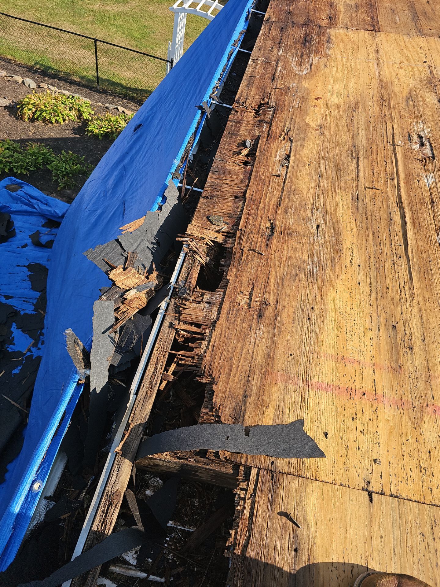 Complete Roof & Gutter Replacement – York, PA by Bealing Roofing & Exteriors